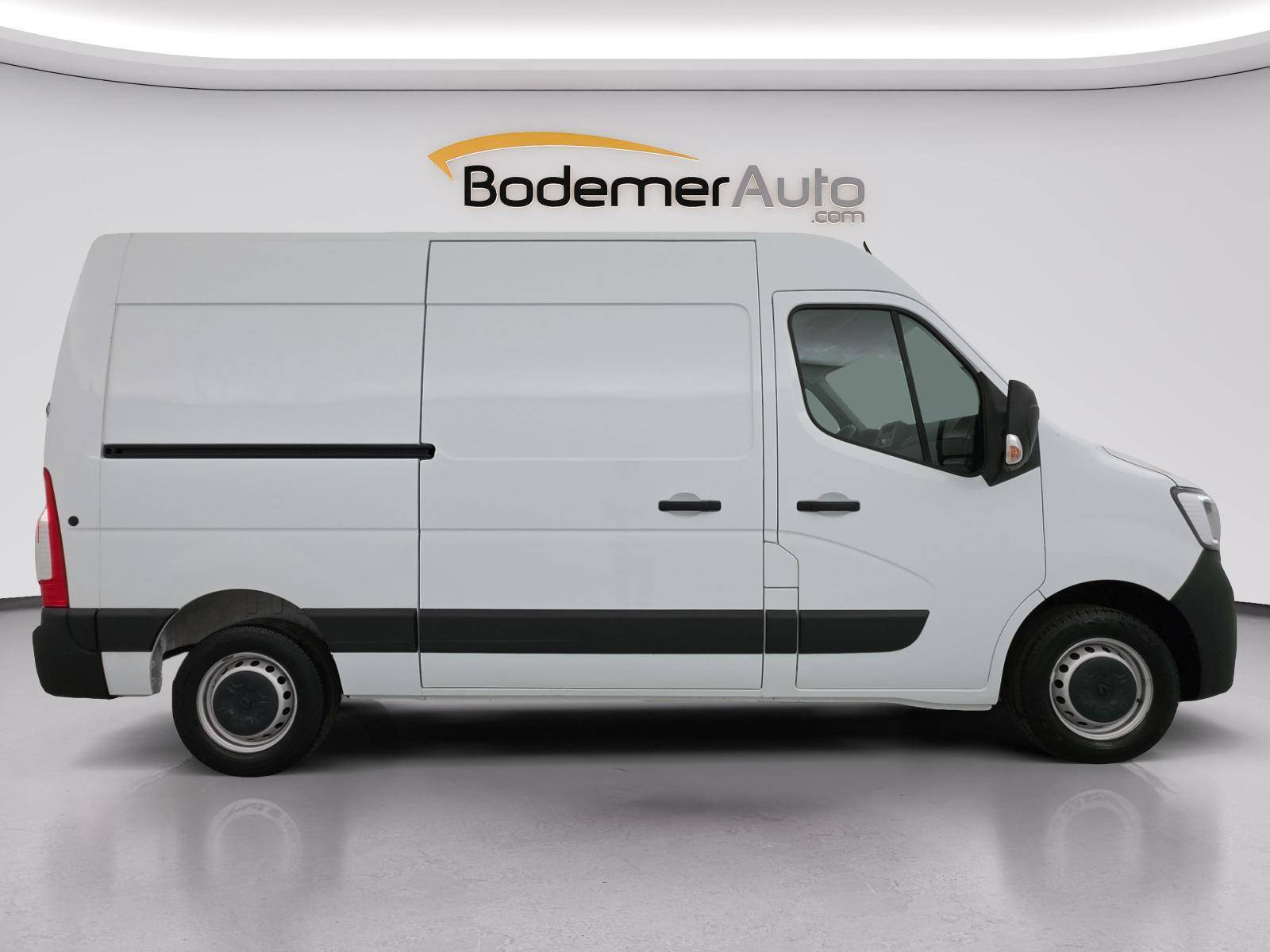 Vente en ligne Renault Master Fourgon MASTER FGN TRAC F3500 L2H2 BLUE DCI 135 au prix de 23 900 €