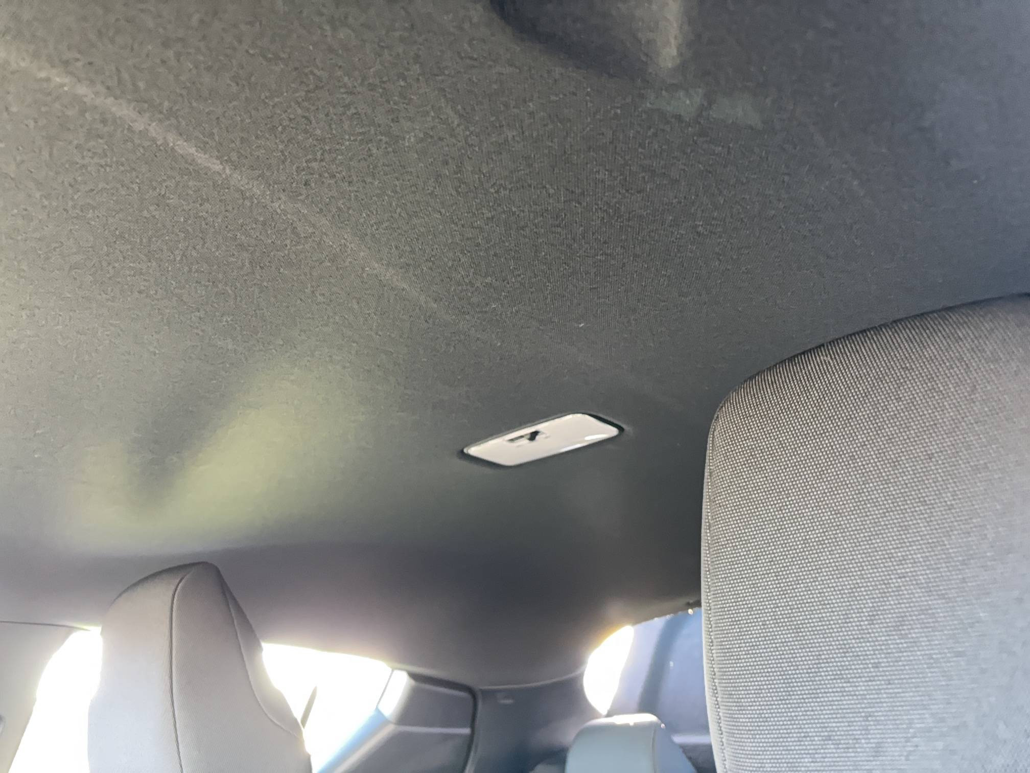 Vente en ligne Toyota C-HR C-HR Hybride 1.8L au prix de 19 990 €