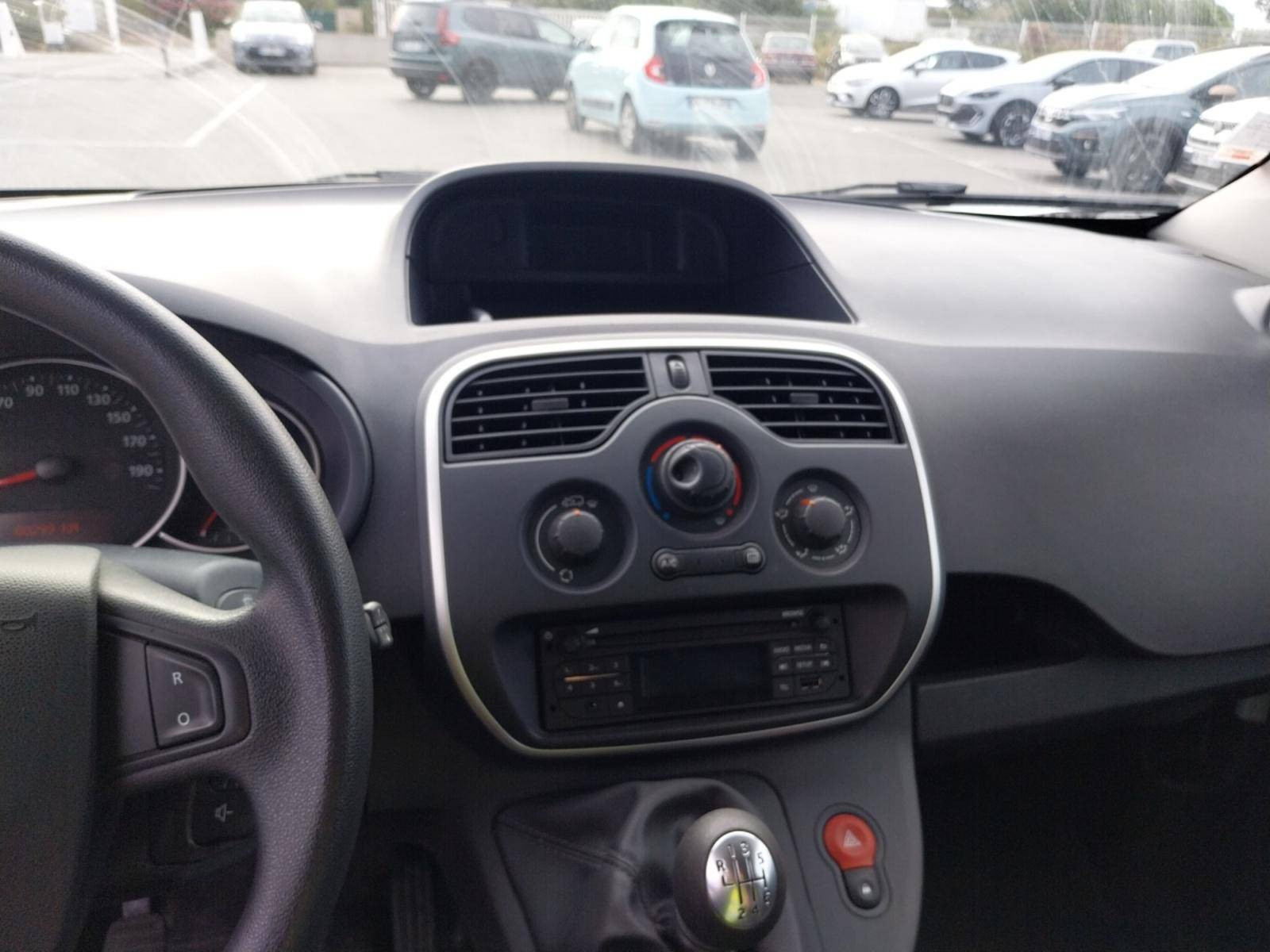 Vente en ligne Renault Kangoo Express  BLUE DCI 95 au prix de 11 990 €