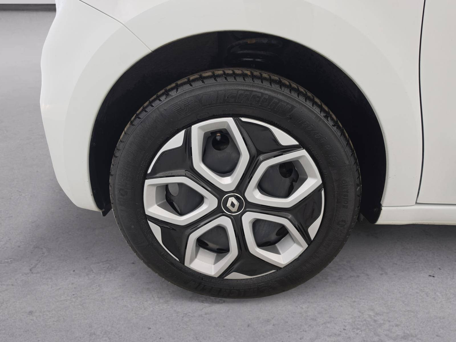 Vente en ligne Renault Twingo 3  SCe 65 au prix de 12 590 €