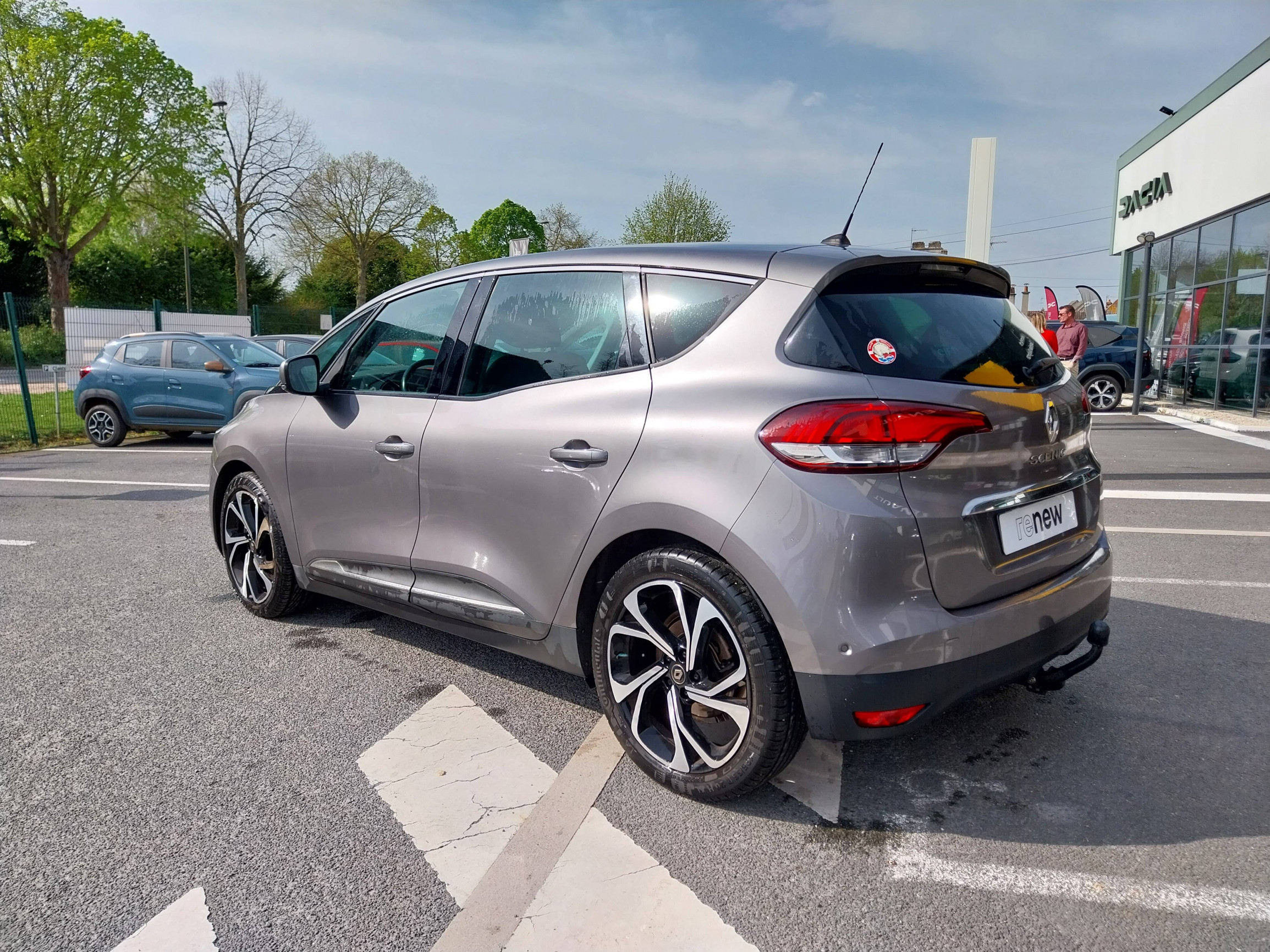 Vente en ligne Renault Scenic 4 Scenic Blue dCi 150 au prix de 14 990 €
