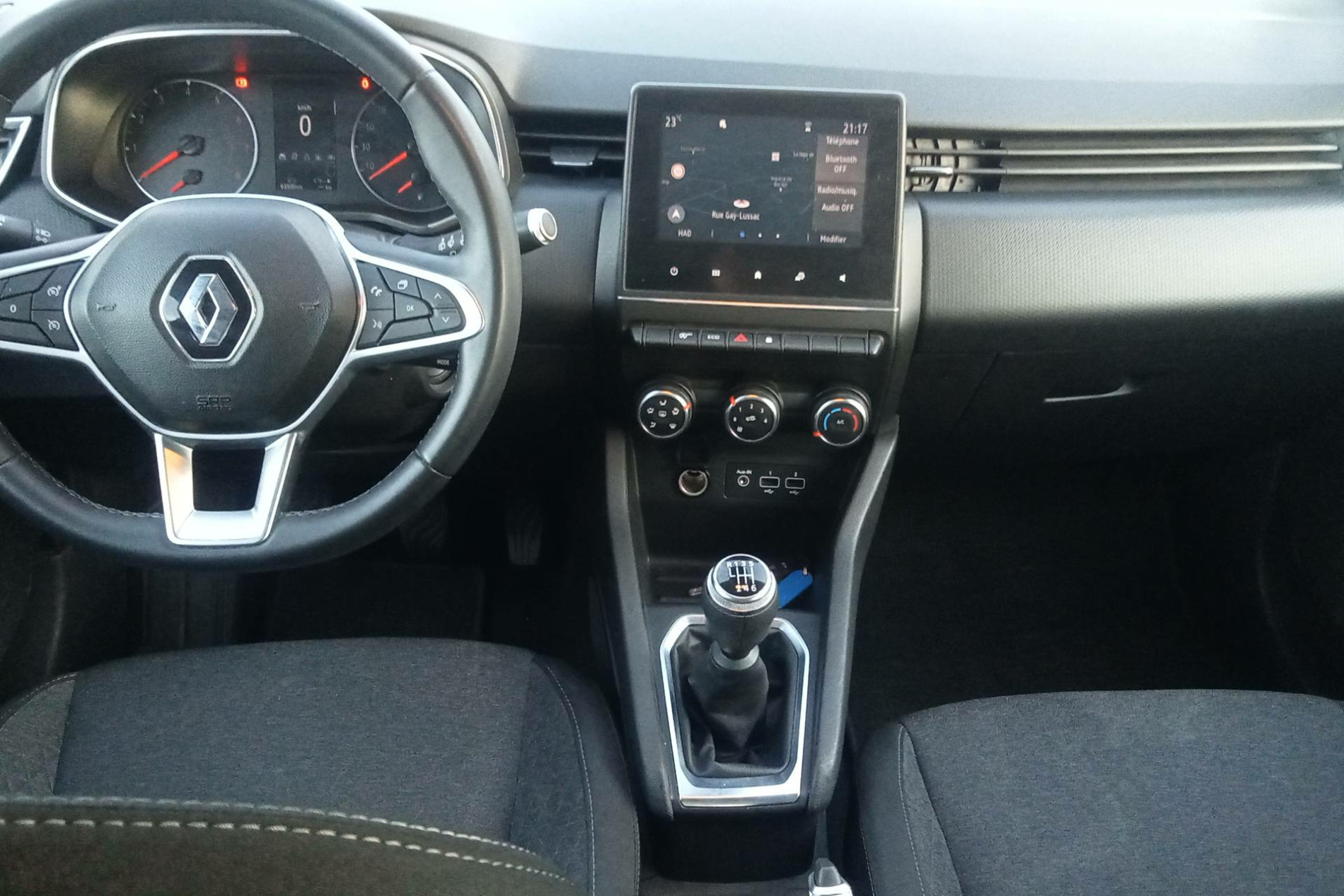 Vente en ligne Renault Clio 5 Clio TCe 90 - 21 au prix de 13 990 €