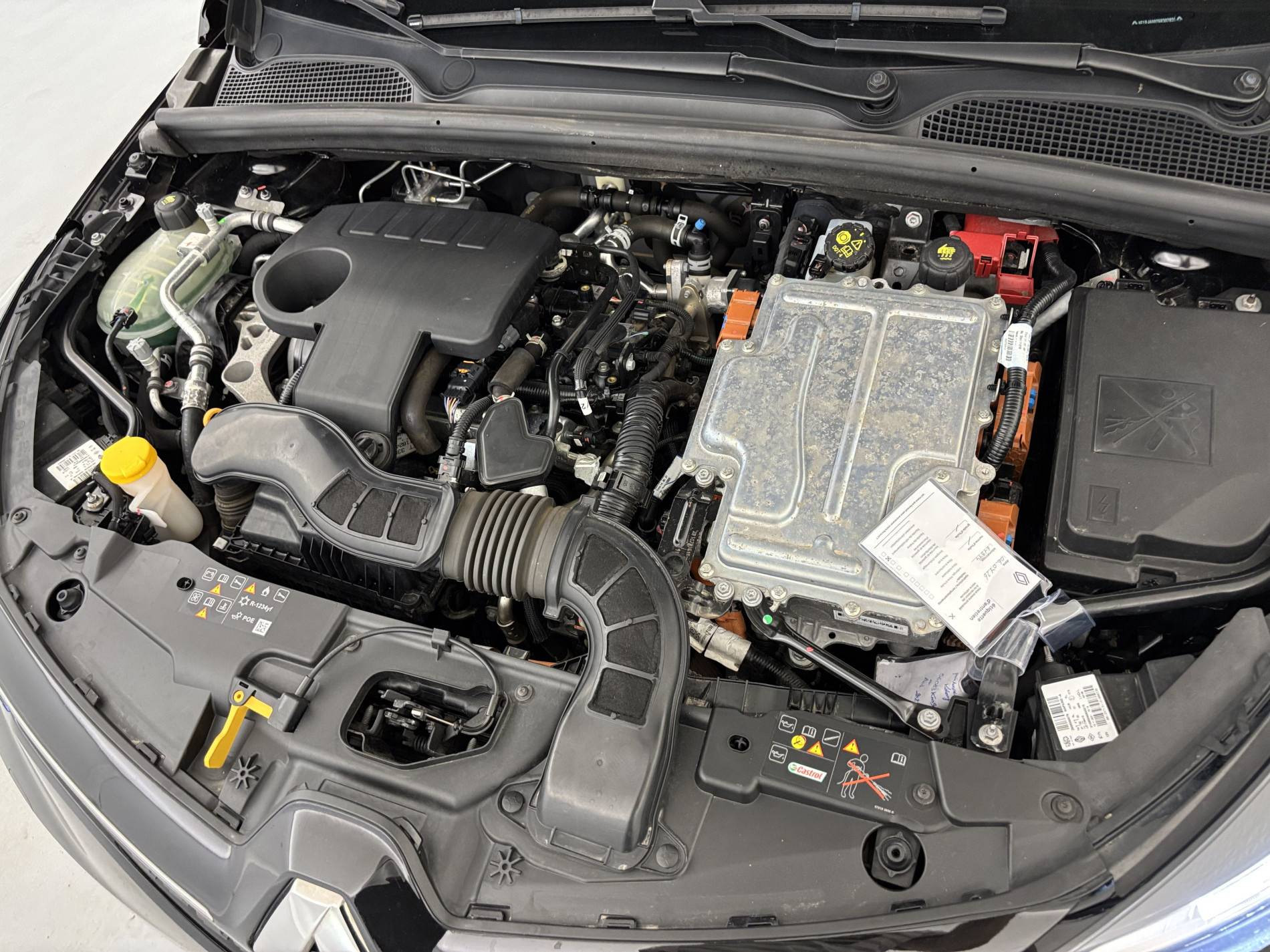 Vente en ligne Renault Clio 5 Clio E-Tech 140 - 21N au prix de 14 990 €