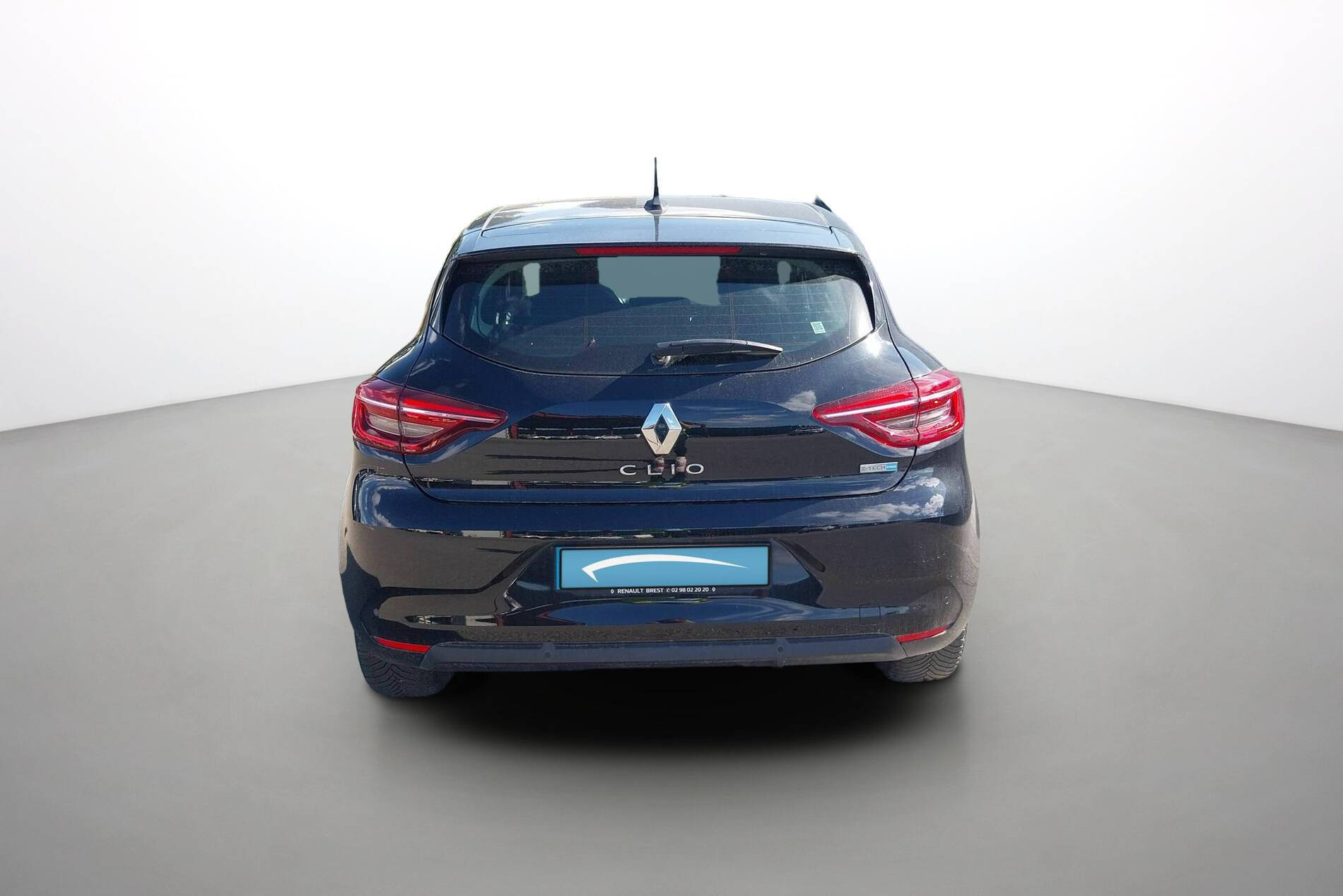 Vente en ligne Renault Clio 5 Clio E-Tech 140 - 21N au prix de 14 990 €