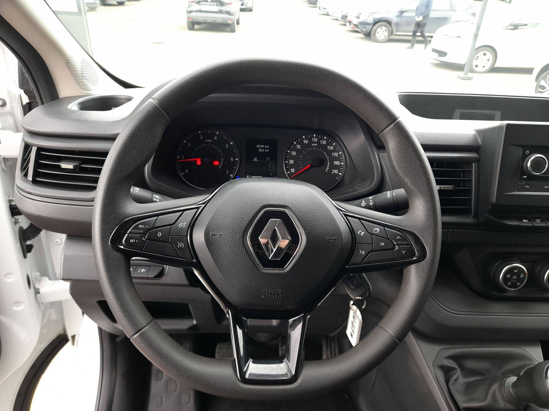 Vente en ligne Renault Trafic 3 Fourgon TRAFIC FGN L1H1 3000 KG BLUE DCI 130 au prix de 23 890 €