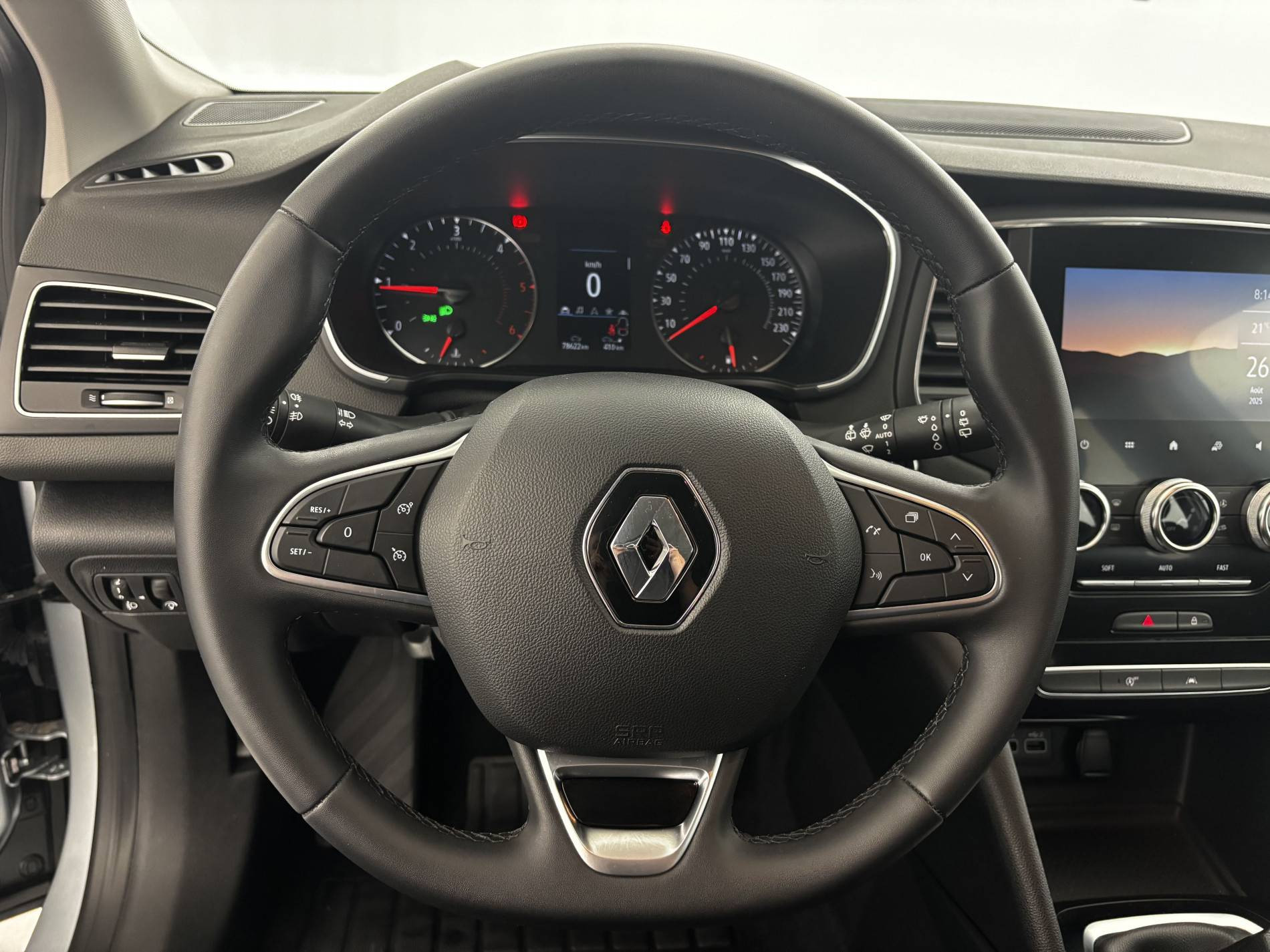 Vente en ligne Renault Megane 4 Mégane IV Berline Blue dCi 115 - 21N au prix de 14 900 €