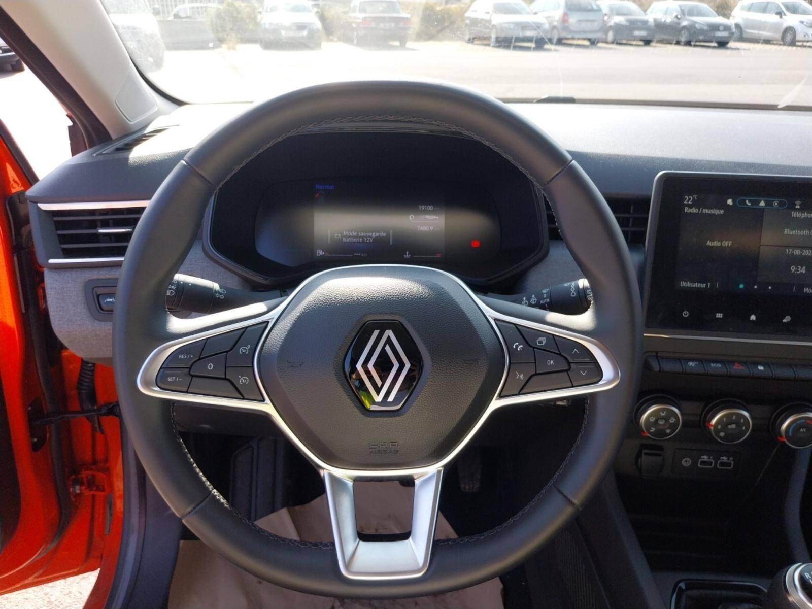 Vente en ligne Renault Clio 5 Clio TCe 90 au prix de 14 900 €