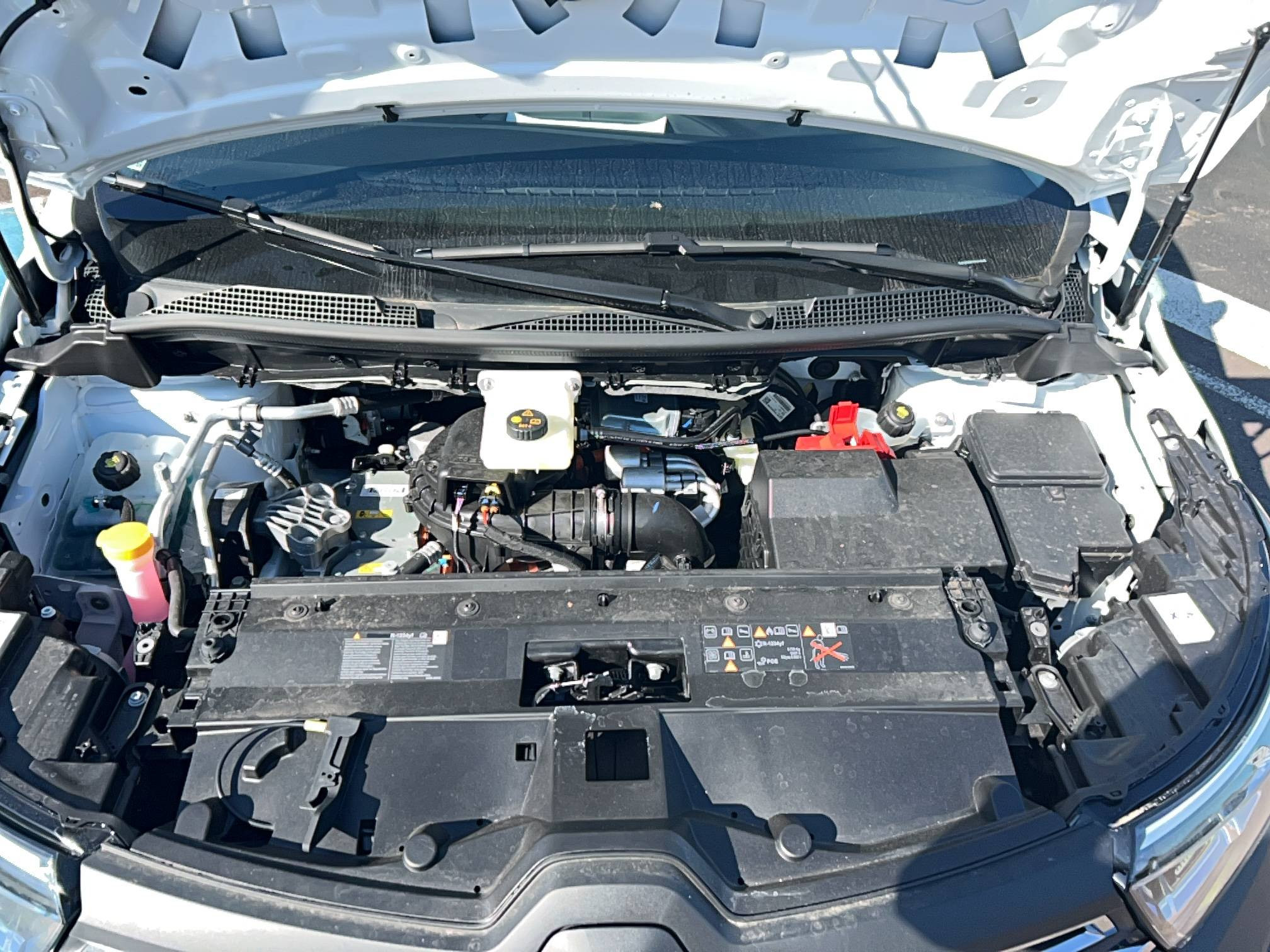 Vente en ligne Renault Kangoo Van E-Tech  FG SESAME L1 AC22/DC80 GSR2 au prix de 28 200 €