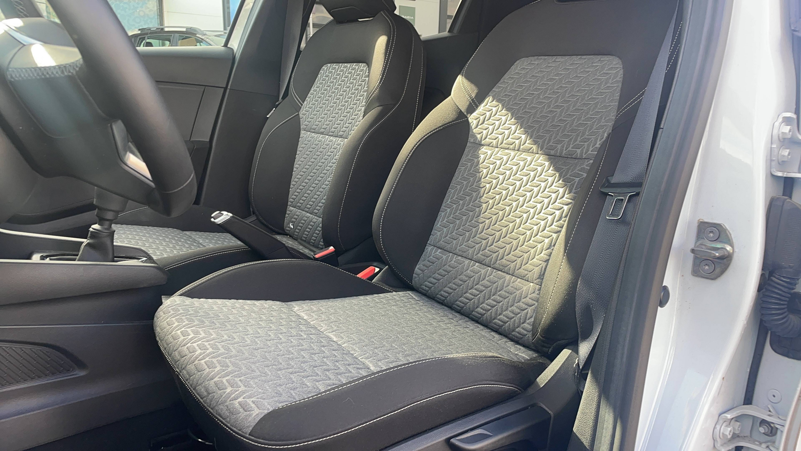 Vente en ligne Renault Clio 5 Clio TCe 100 GPL au prix de 14 990 €