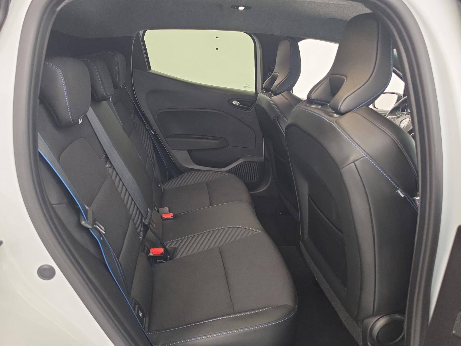 Vente en ligne Renault Clio 5 Clio TCe 90 au prix de 18 990 €