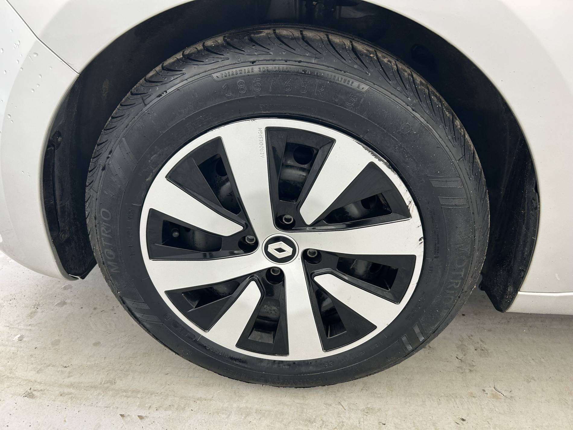 Vente en ligne Renault Clio 5 Clio TCe 90 au prix de 13 990 €