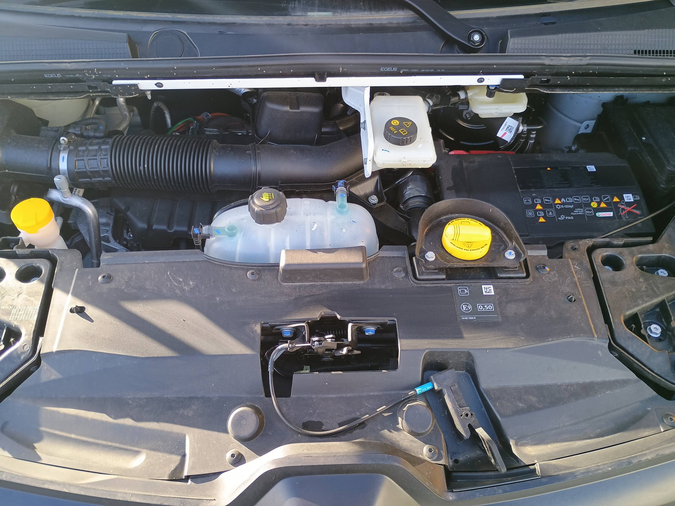 Vente en ligne Renault Trafic Cabine Approfondie TRAFIC CA L2H1 3T BLUE DCI 170 AUTO au prix de 37 991 €