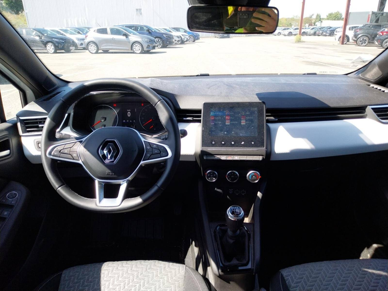 Vente en ligne Renault Clio 5 Clio TCe 90 - 21N au prix de 14 690 €