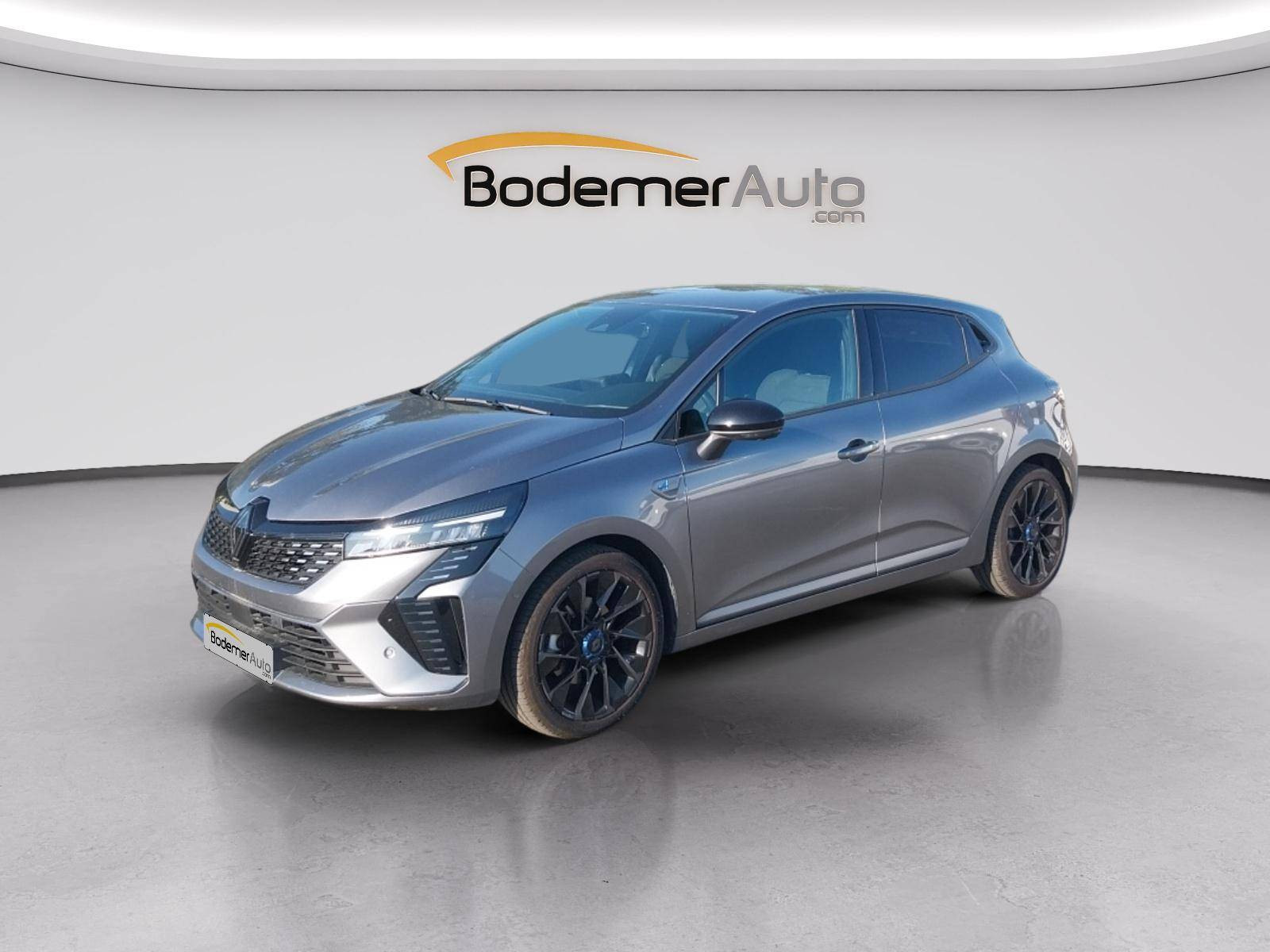 Renault Clio 5 Clio E-Tech full hybrid 145 occasion de 2023 en vente à Cherbourg