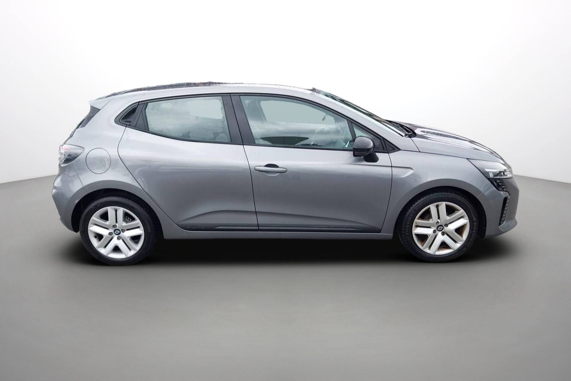 Vente en ligne Renault Clio 5 Clio TCe 90 au prix de 14 890 €