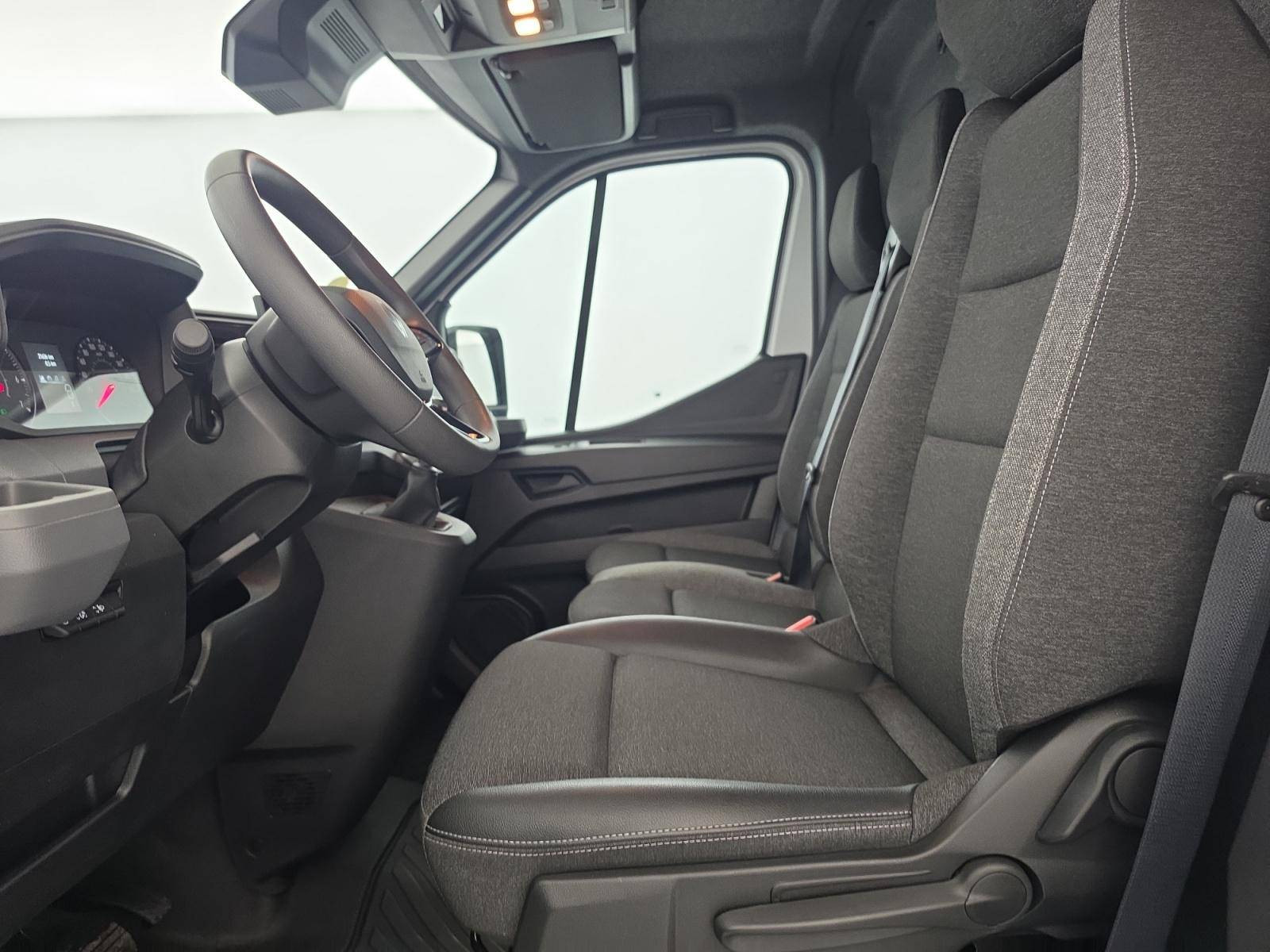 Vente en ligne Renault Master Fourgon MASTER FG BLUE DCI 130 L2H2 3T5 TR au prix de 31 490 €