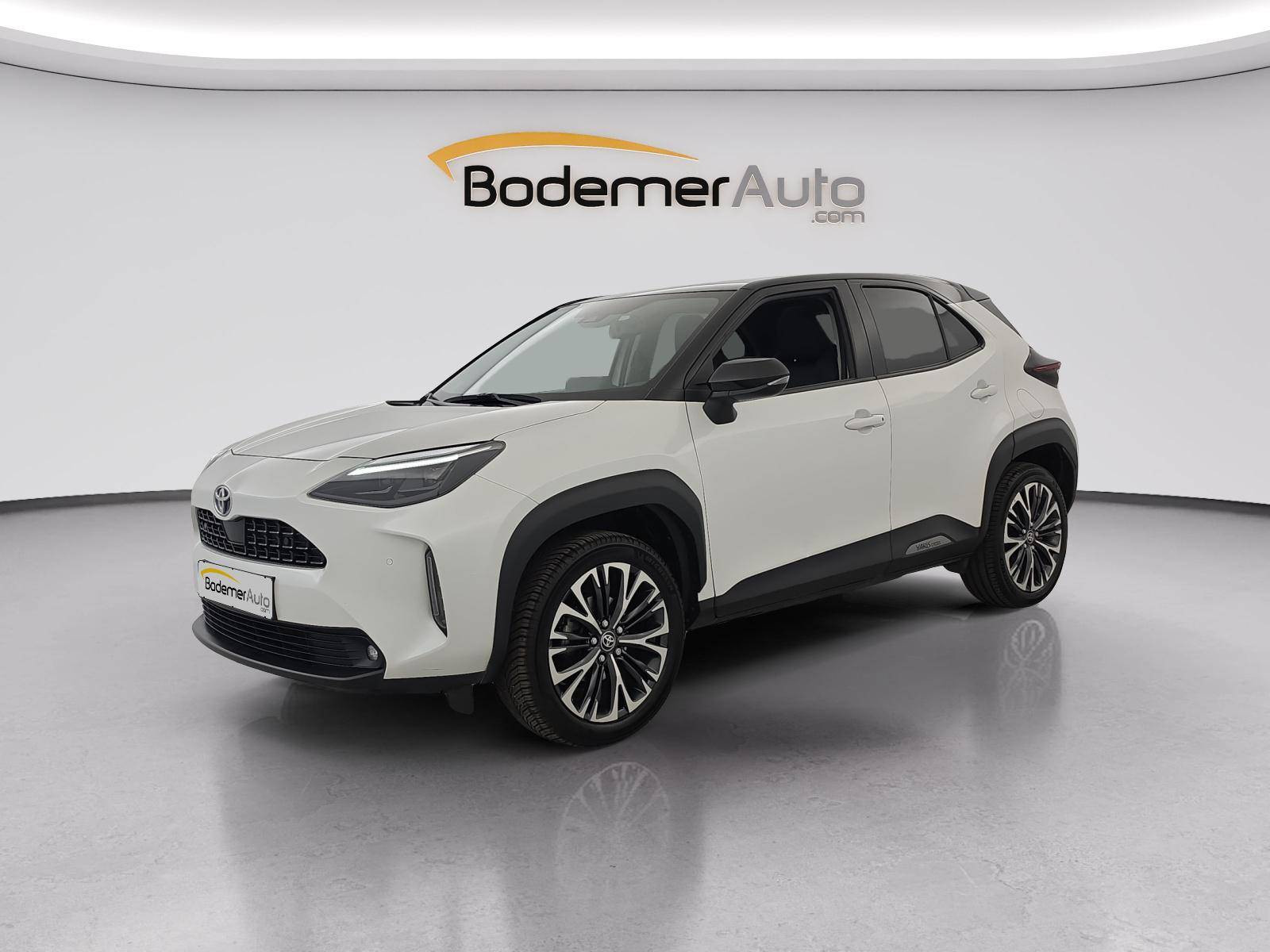 Toyota Yaris Cross  116h AWD-i occasion de 2022 en vente à Caen
