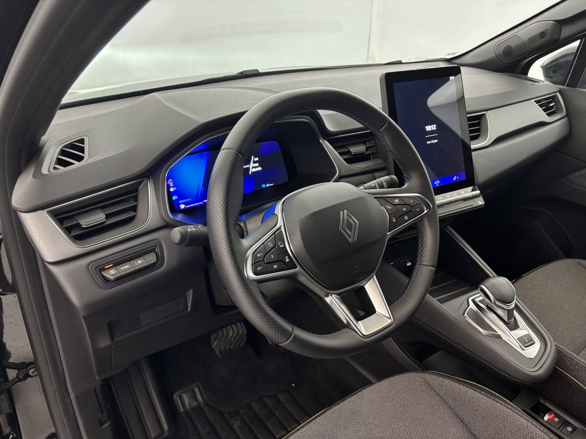 Vente en ligne Renault Symbioz  E-Tech full hybrid 145 au prix de 26 991 €