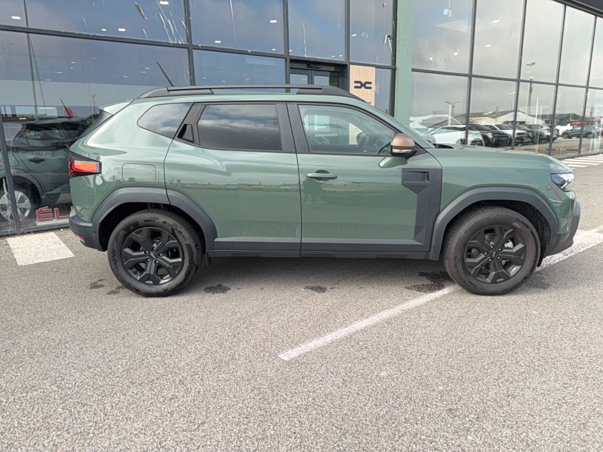 Vente en ligne Dacia Duster  Hybrid 155 au prix de 28 500 €