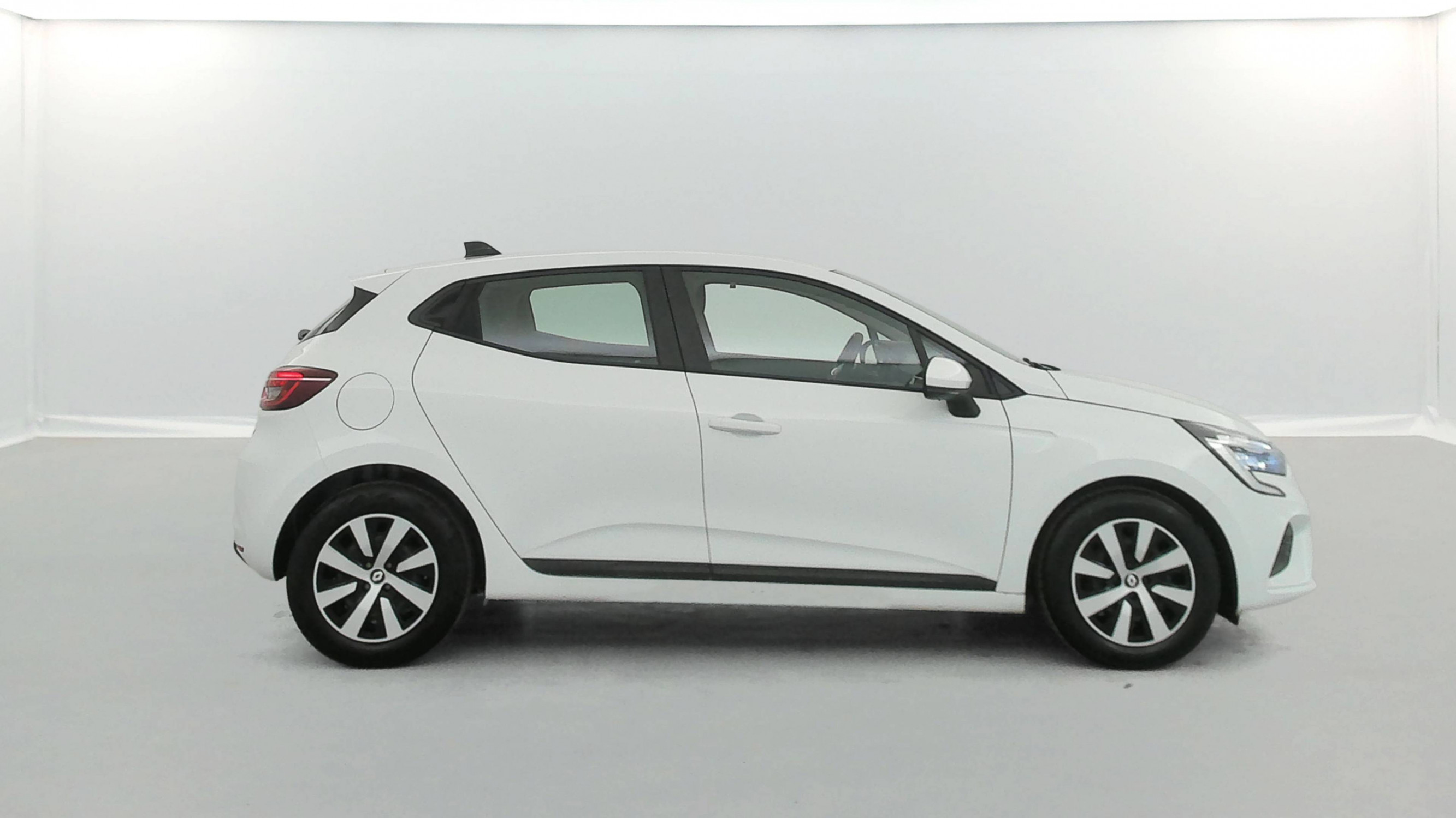 Vente en ligne Renault Clio 5 Clio TCe 90 au prix de 13 990 €