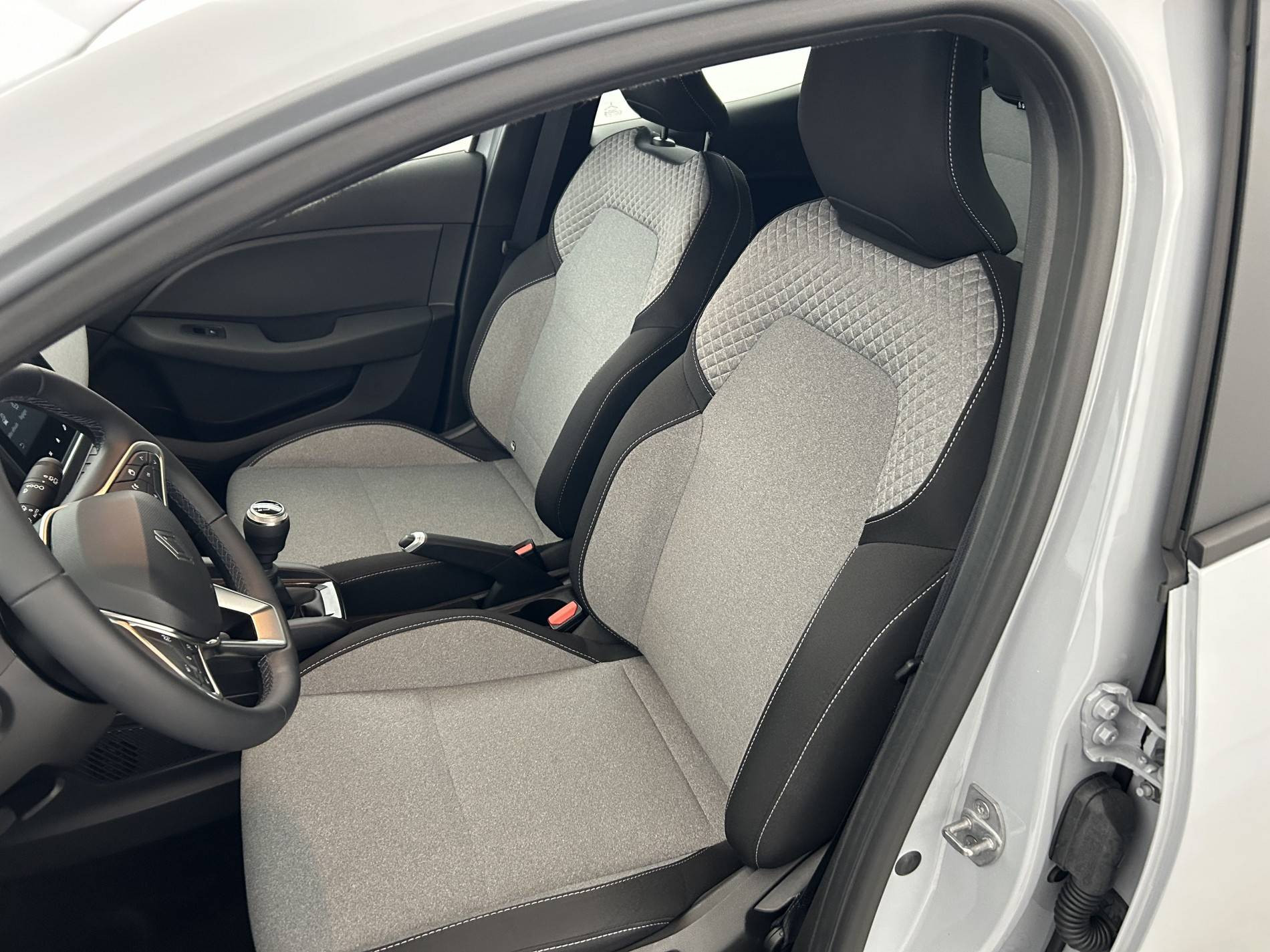 Vente en ligne Renault Clio 5 Clio Blue dCi 100 ch GSR2 au prix de 17 490 €
