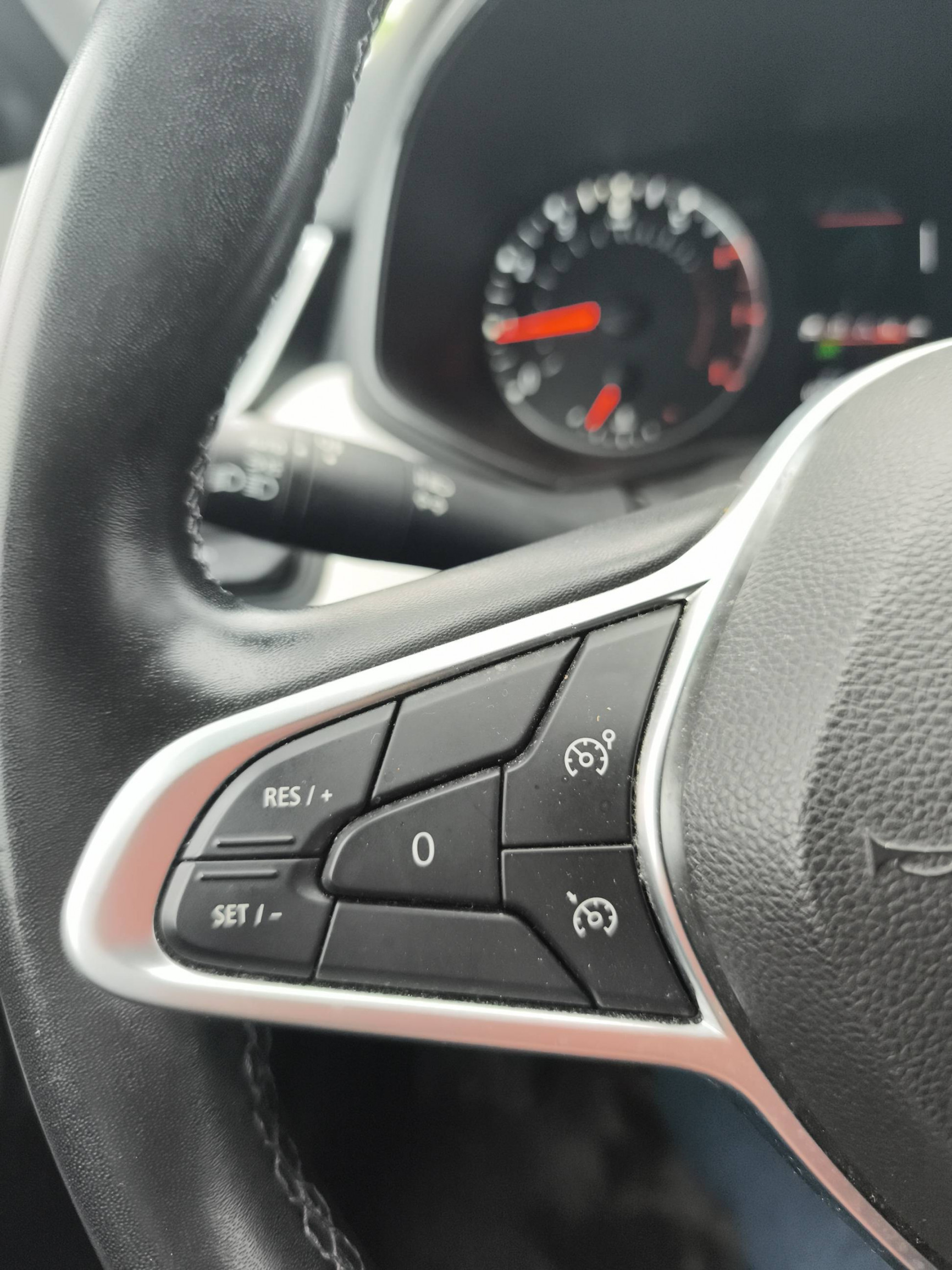 Vente en ligne Renault Clio 5 Clio TCe 100 GPL au prix de 13 990 €