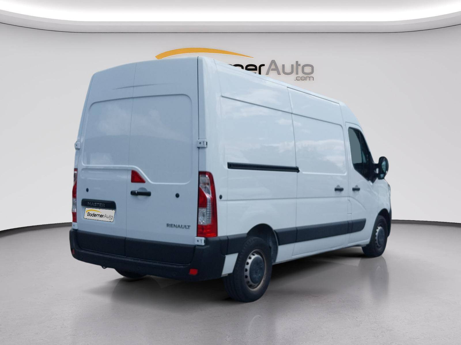 Vente en ligne Renault Master Fourgon MASTER FGN TRAC F3500 L2H2 BLUE DCI 135 au prix de 23 890 €