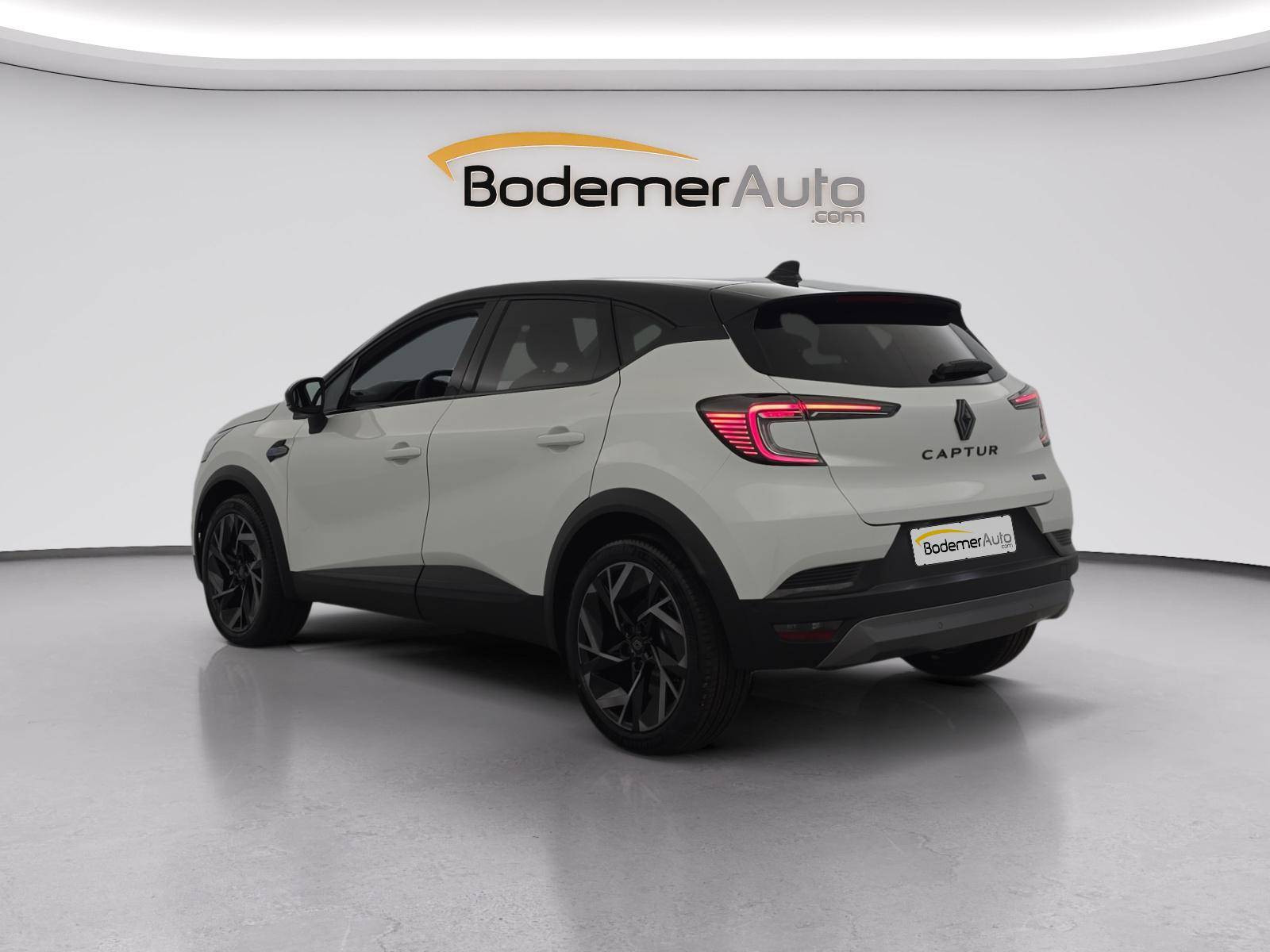 Vente en ligne Renault Captur  E-Tech full hybrid 160 ch au prix de 31 499 €