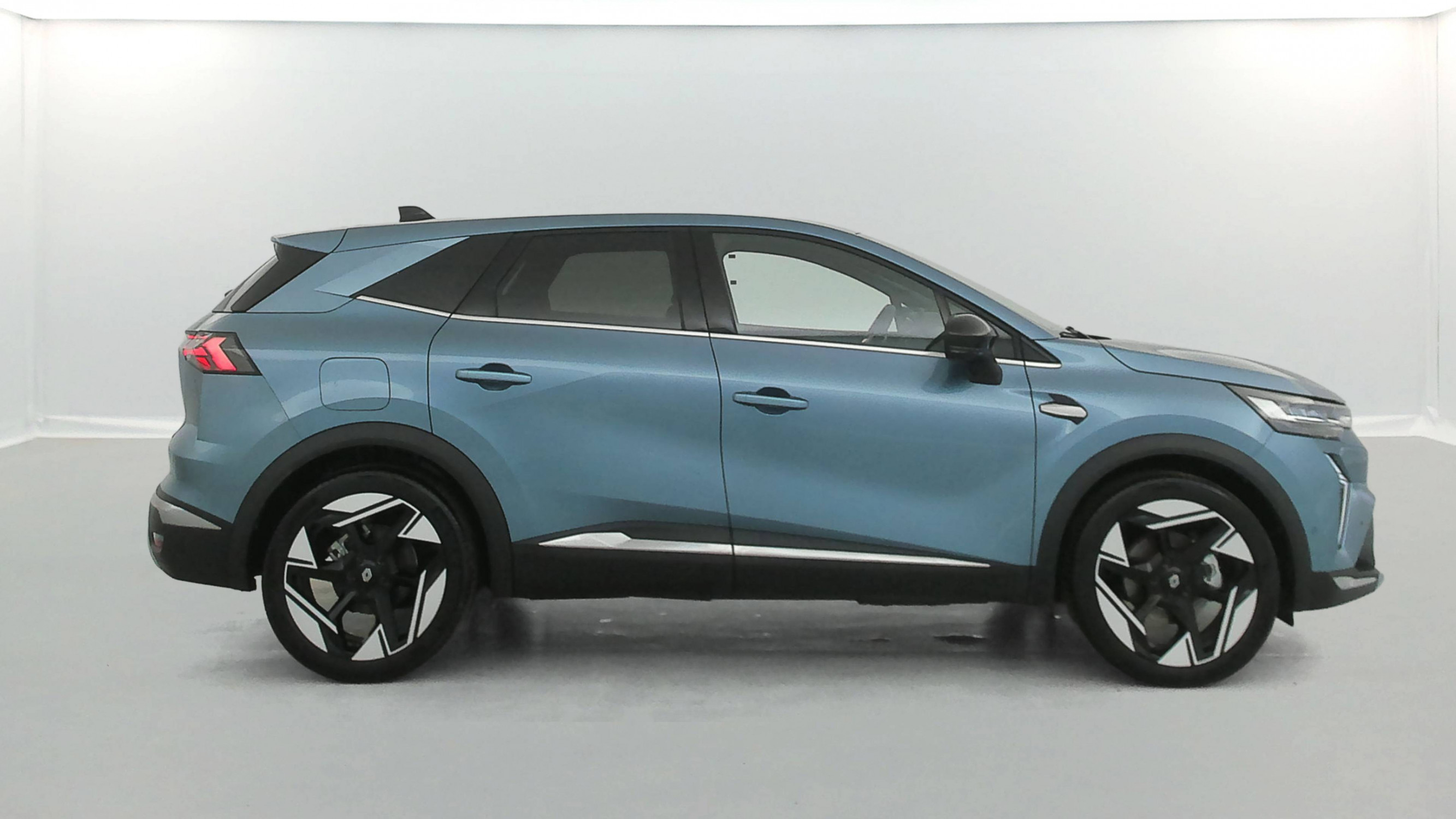 Vente en ligne Renault Symbioz  E-Tech full hybrid 145 au prix de 26 790 €