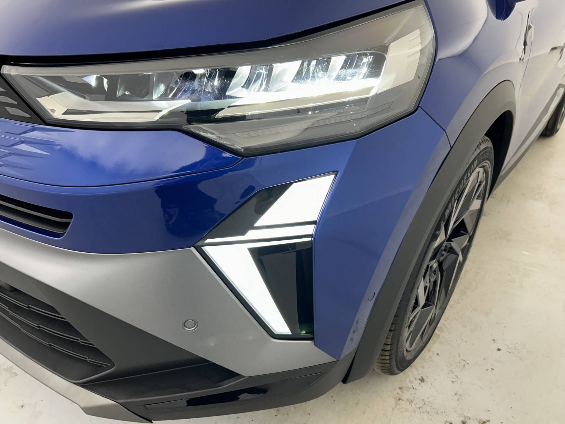 Vente en ligne Renault Symbioz  E-Tech full hybrid 145 au prix de 29 990 €