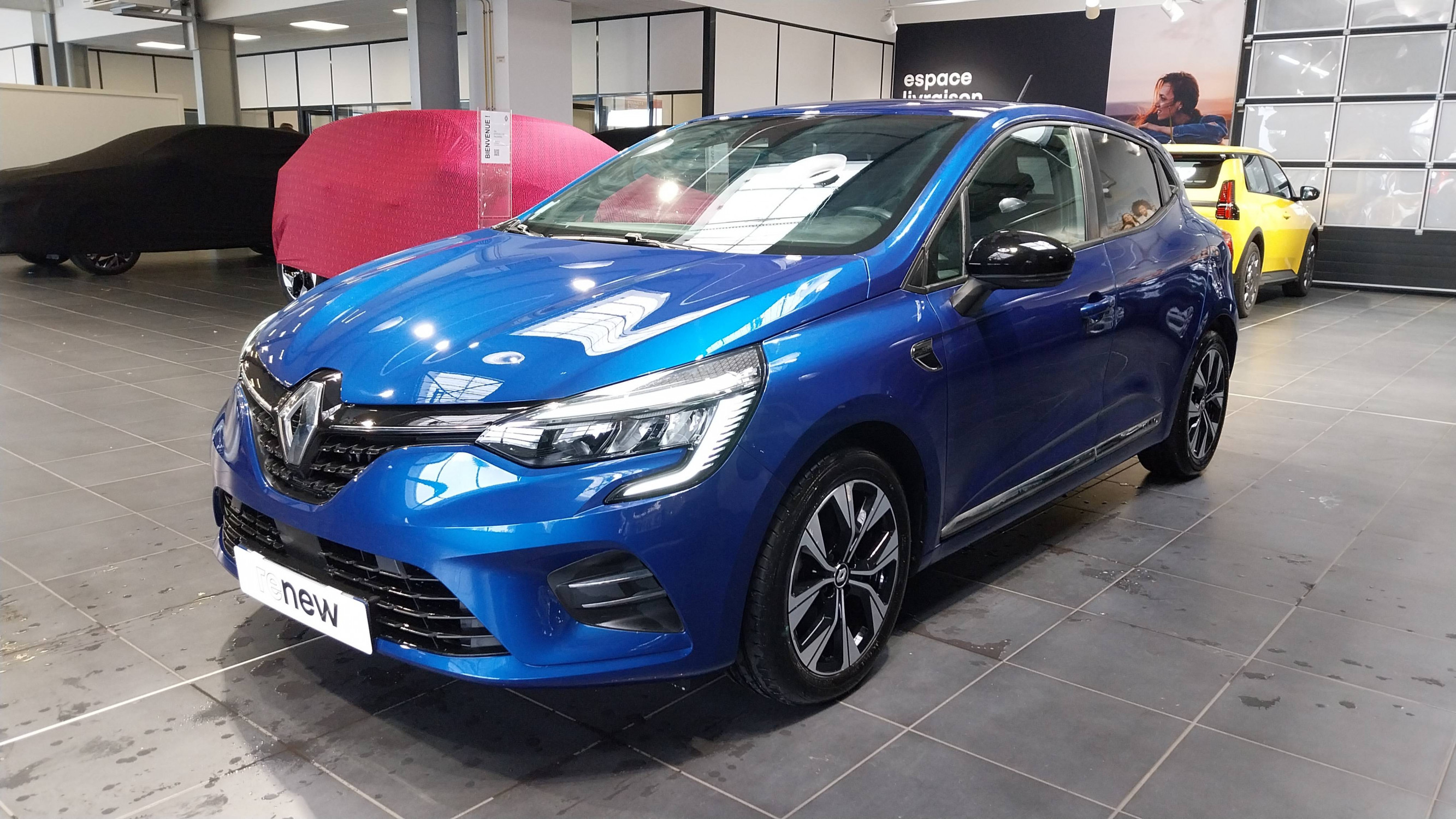 Renault Clio 5 Clio E-Tech 140 - 21N occasion de 2022 en vente à Quimper