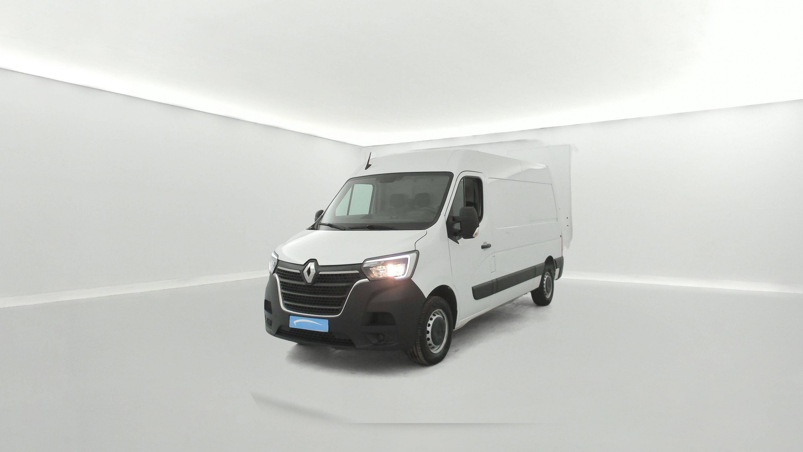 Renault Master Fourgon MASTER FGN TRAC F3500 L2H2 BLUE DCI 135 occasion de 2024 en vente à Concarneau