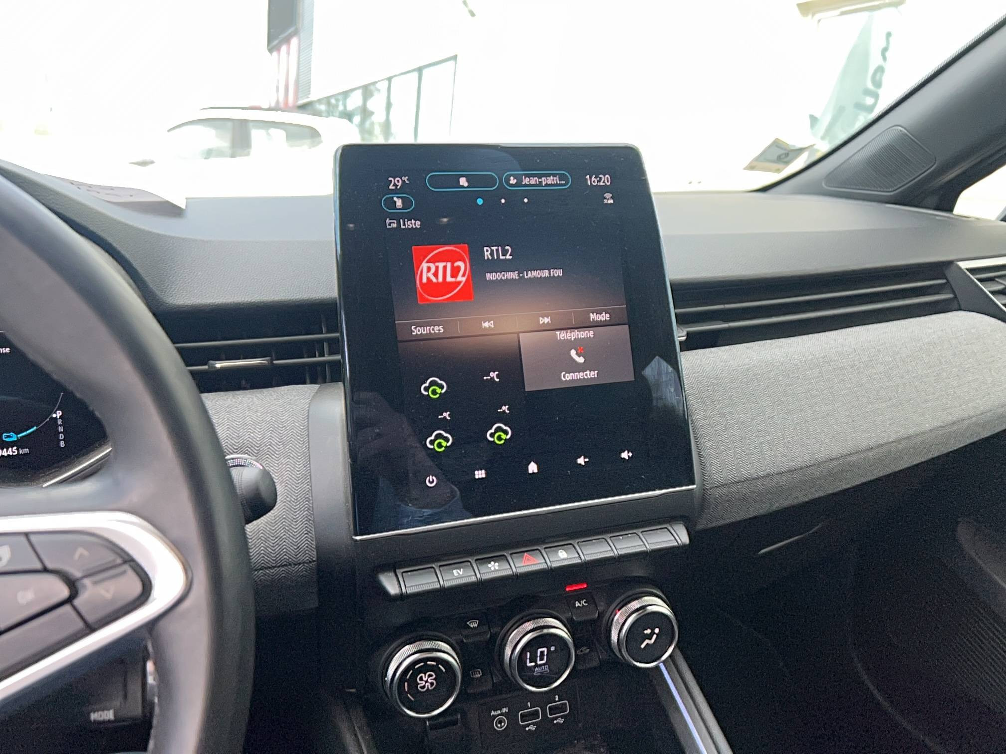 Renault Clio 5 Clio E-Tech full hybrid 145 occasion de 2023 en vente à Guingamp