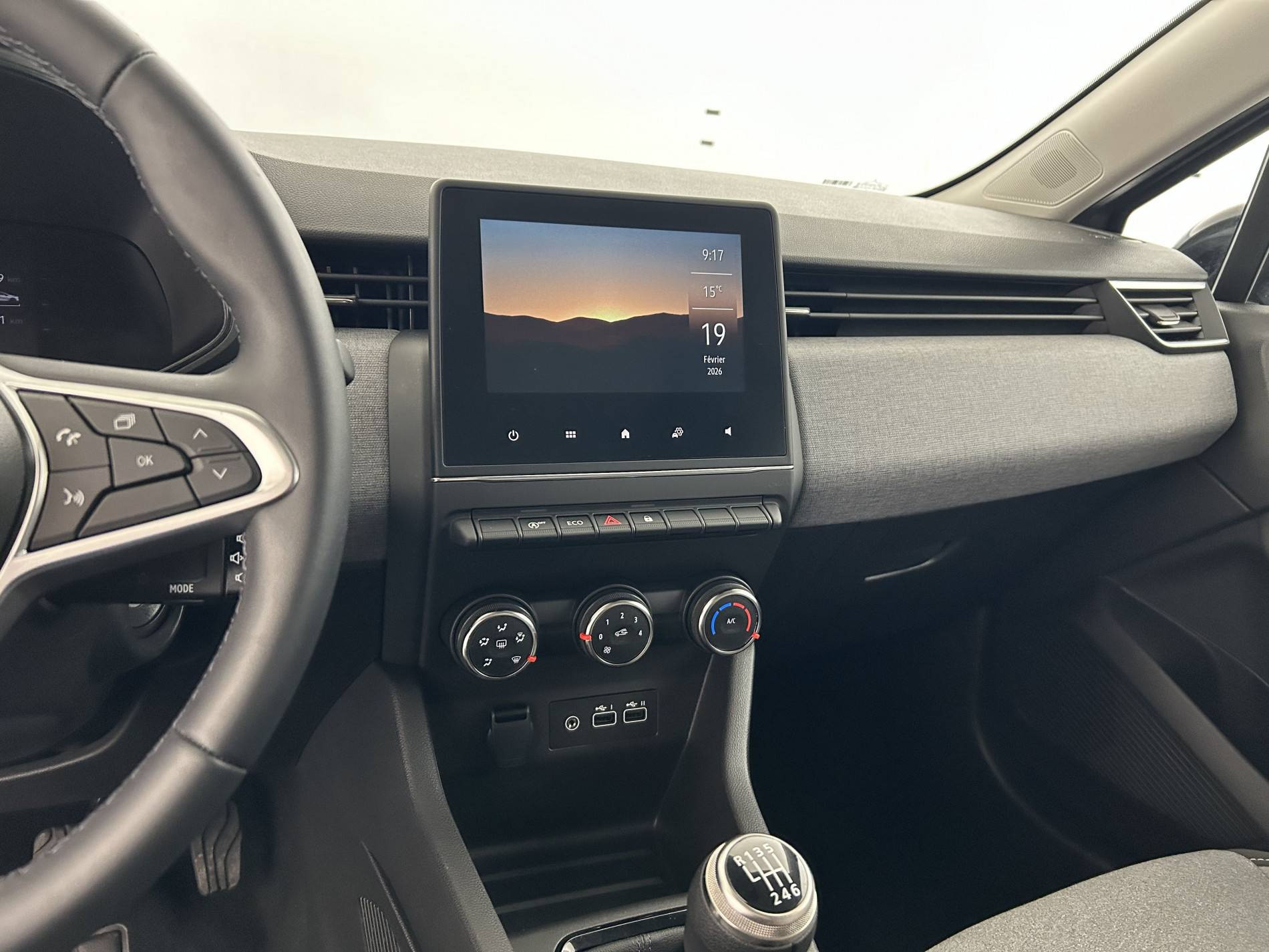 Vente en ligne Renault Clio 5 Clio TCe 90 au prix de 15 485 €