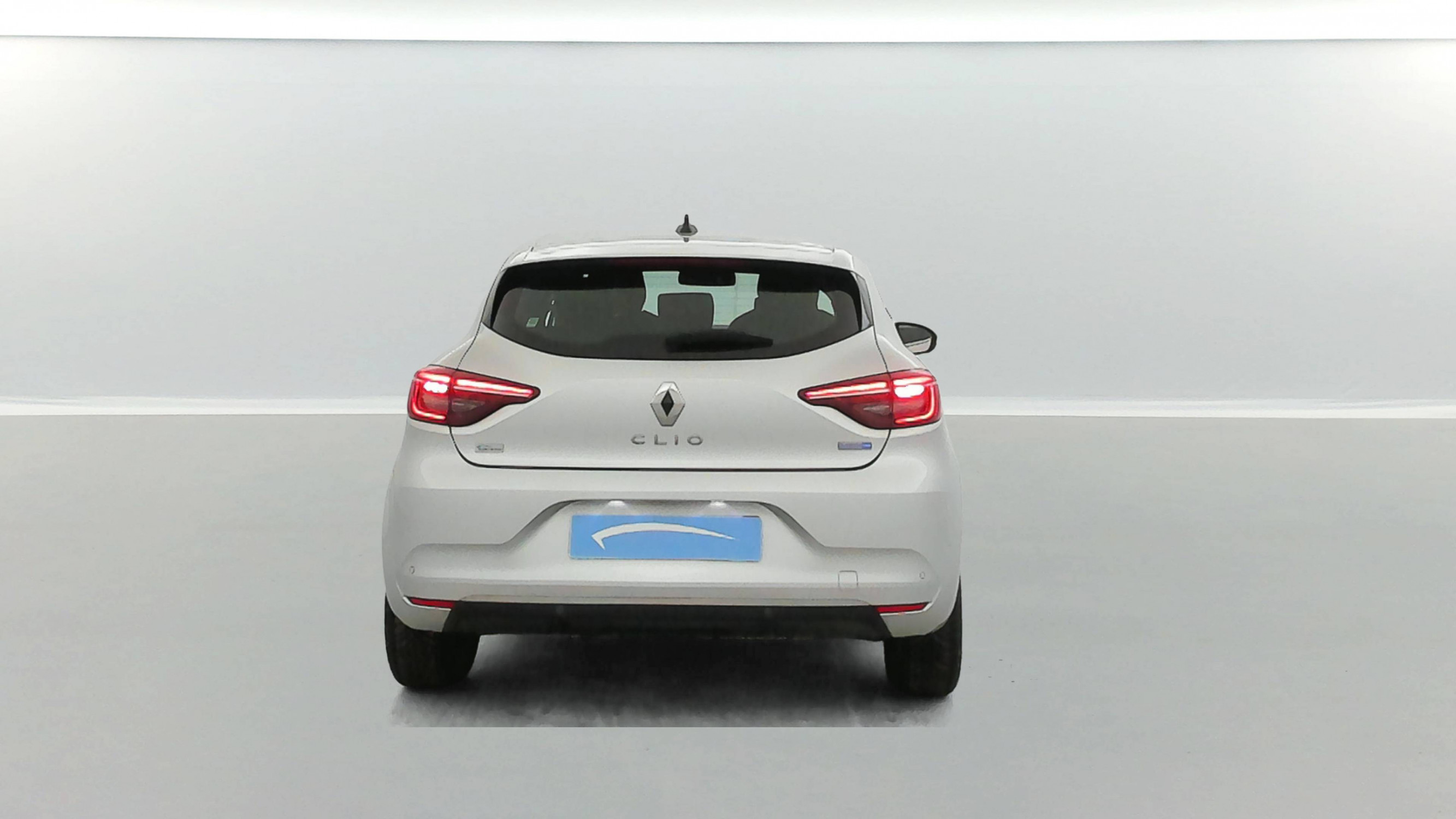 Vente en ligne Renault Clio 5 Clio E-Tech 140 - 21N au prix de 16 890 €