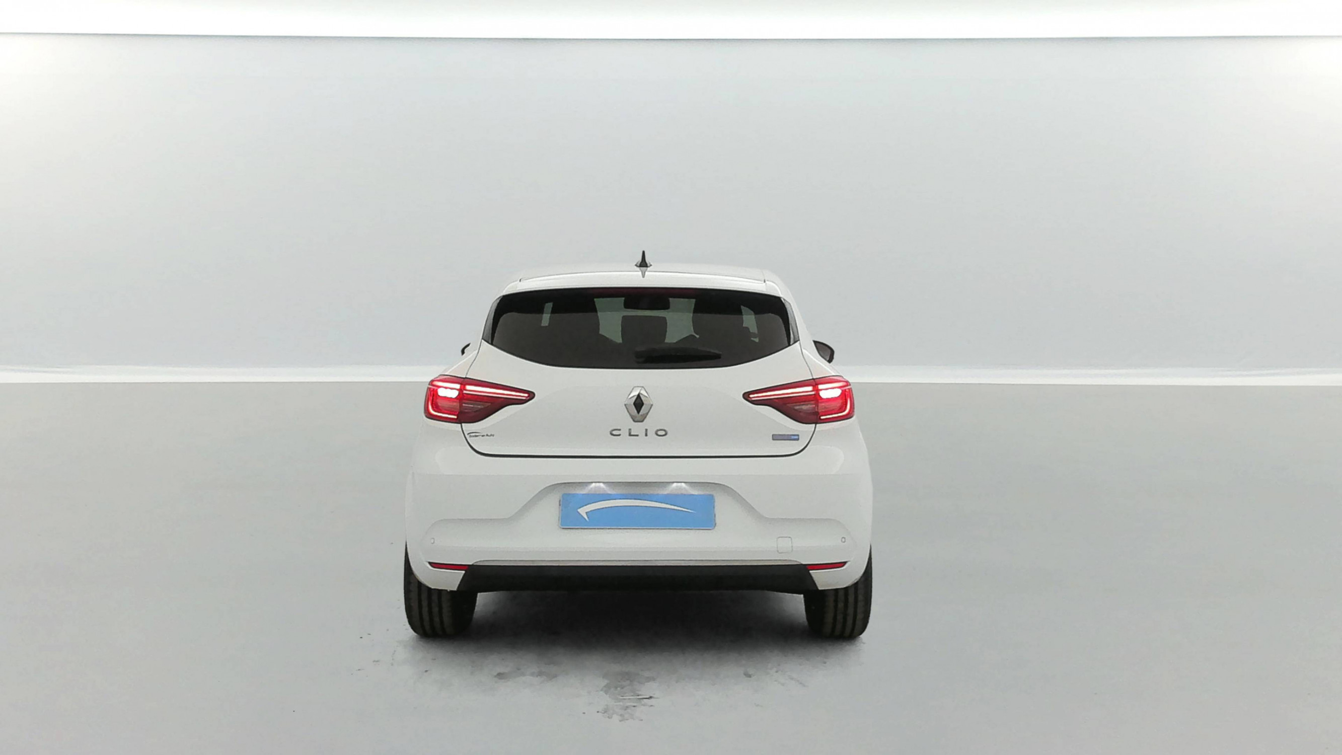 Vente en ligne Renault Clio 5 Clio E-Tech full hybrid 145 au prix de 16 990 €