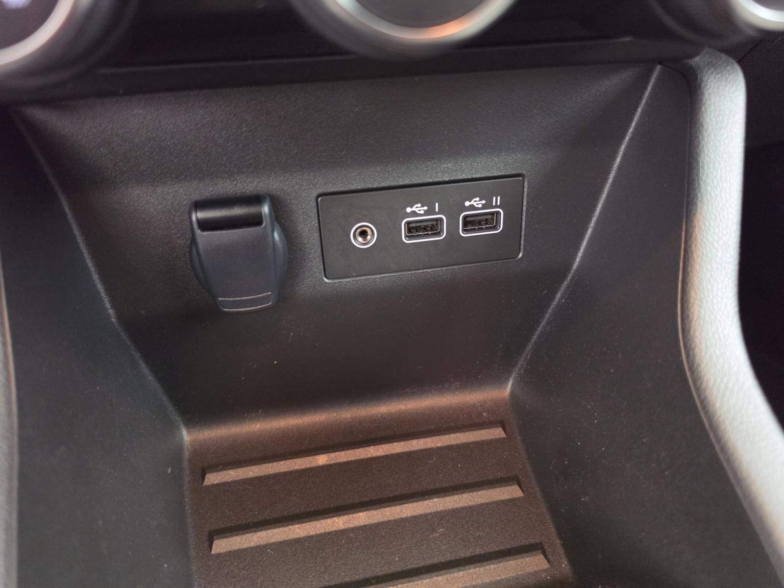 Vente en ligne Renault Clio 5 Clio TCe 90 au prix de 14 750 €
