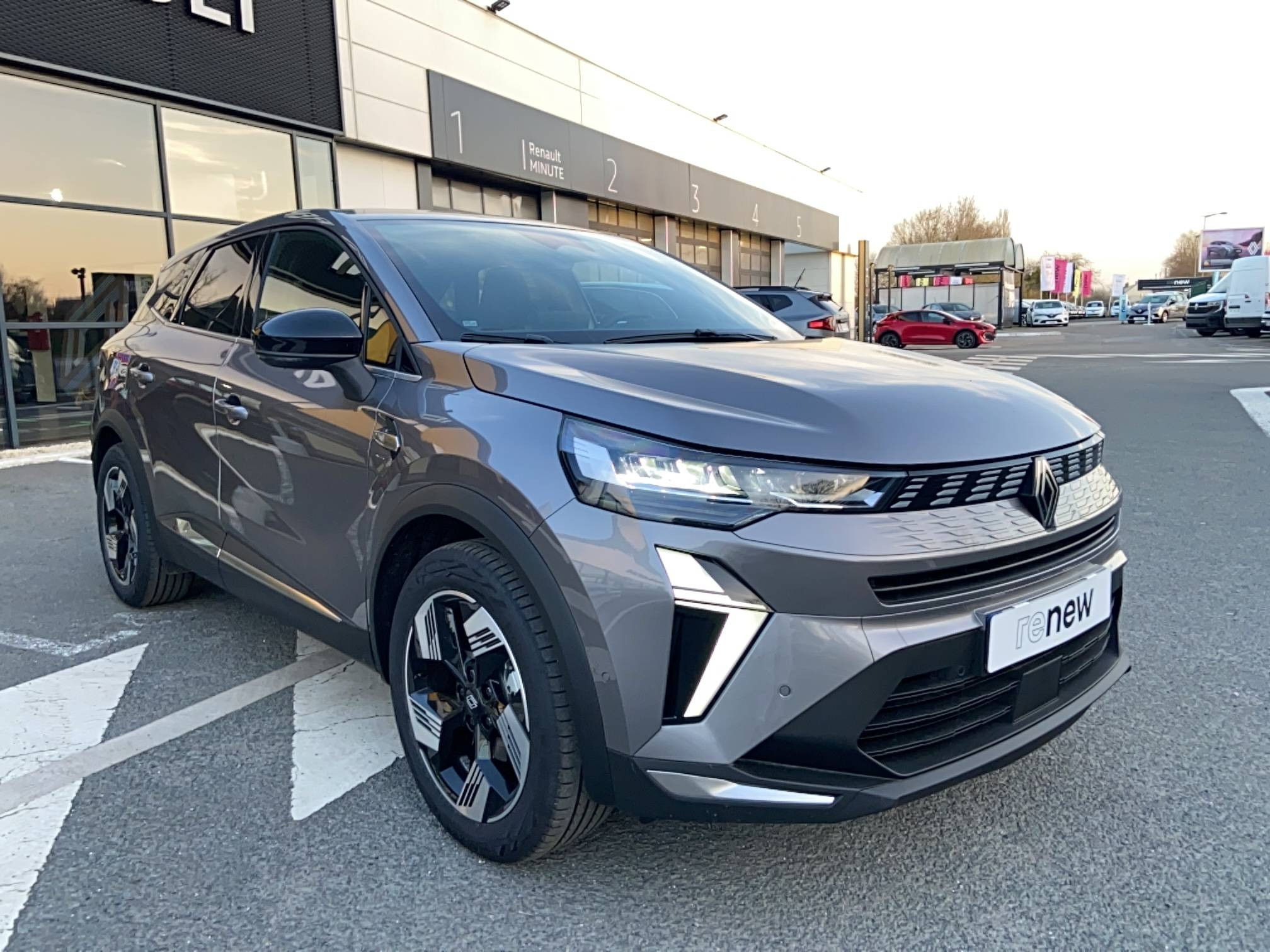 Vente en ligne Renault Symbioz  E-Tech full hybrid 160 ch au prix de 33 990 €