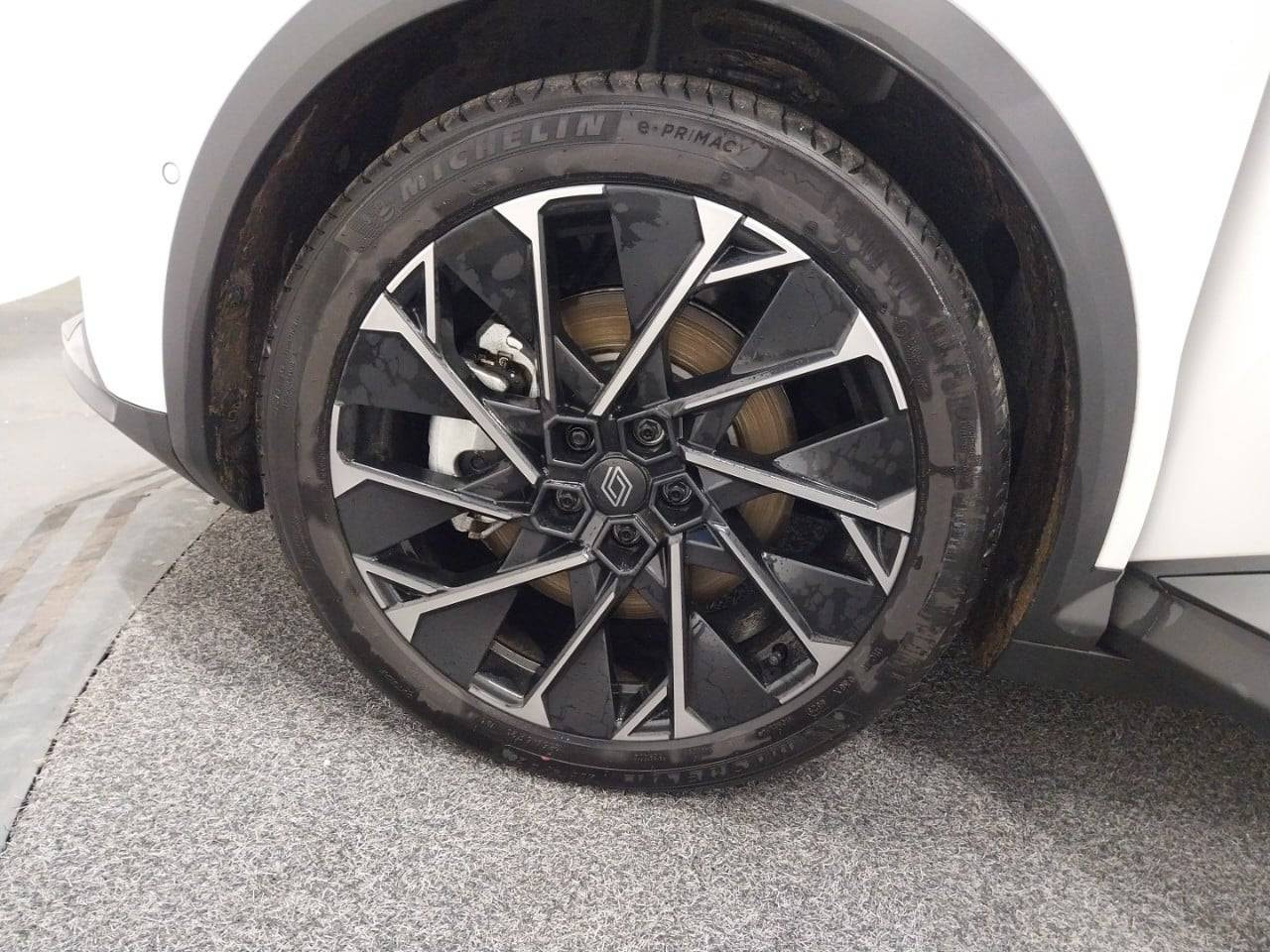 Vente en ligne Renault Scenic E-Tech  220 ch grande autonomie au prix de 40 500 €