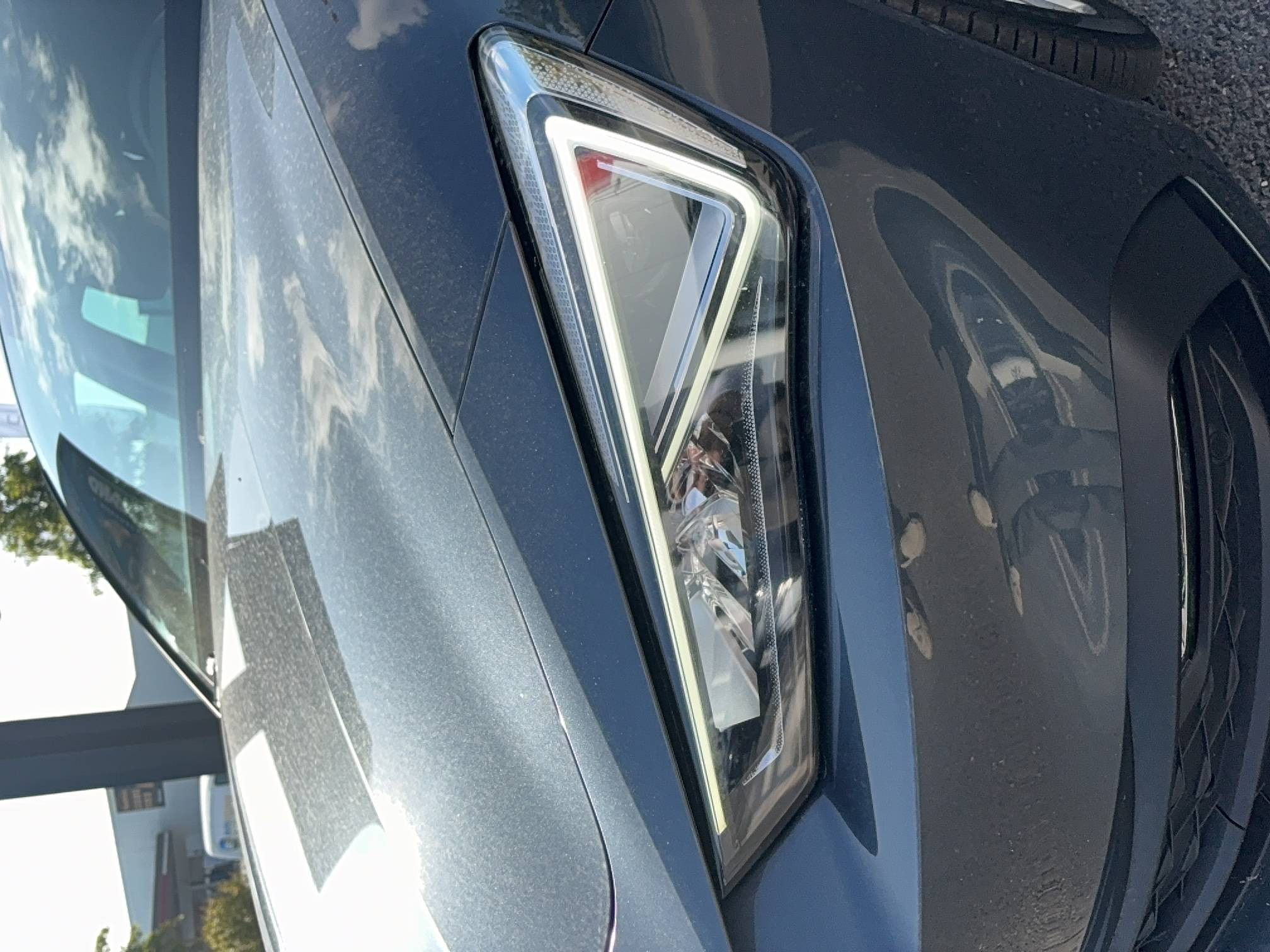 Vente en ligne Seat Leon Sportstourer  1.0 TSI 110 BVM6 au prix de 15 990 €