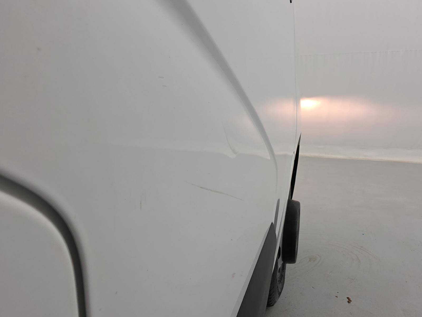 Vente en ligne Renault Master 3 Châssis Cabine MASTER CC PROP RJ3500 L2 PAFC BLUE DCI 130 EURO VI au prix de 29 990 €