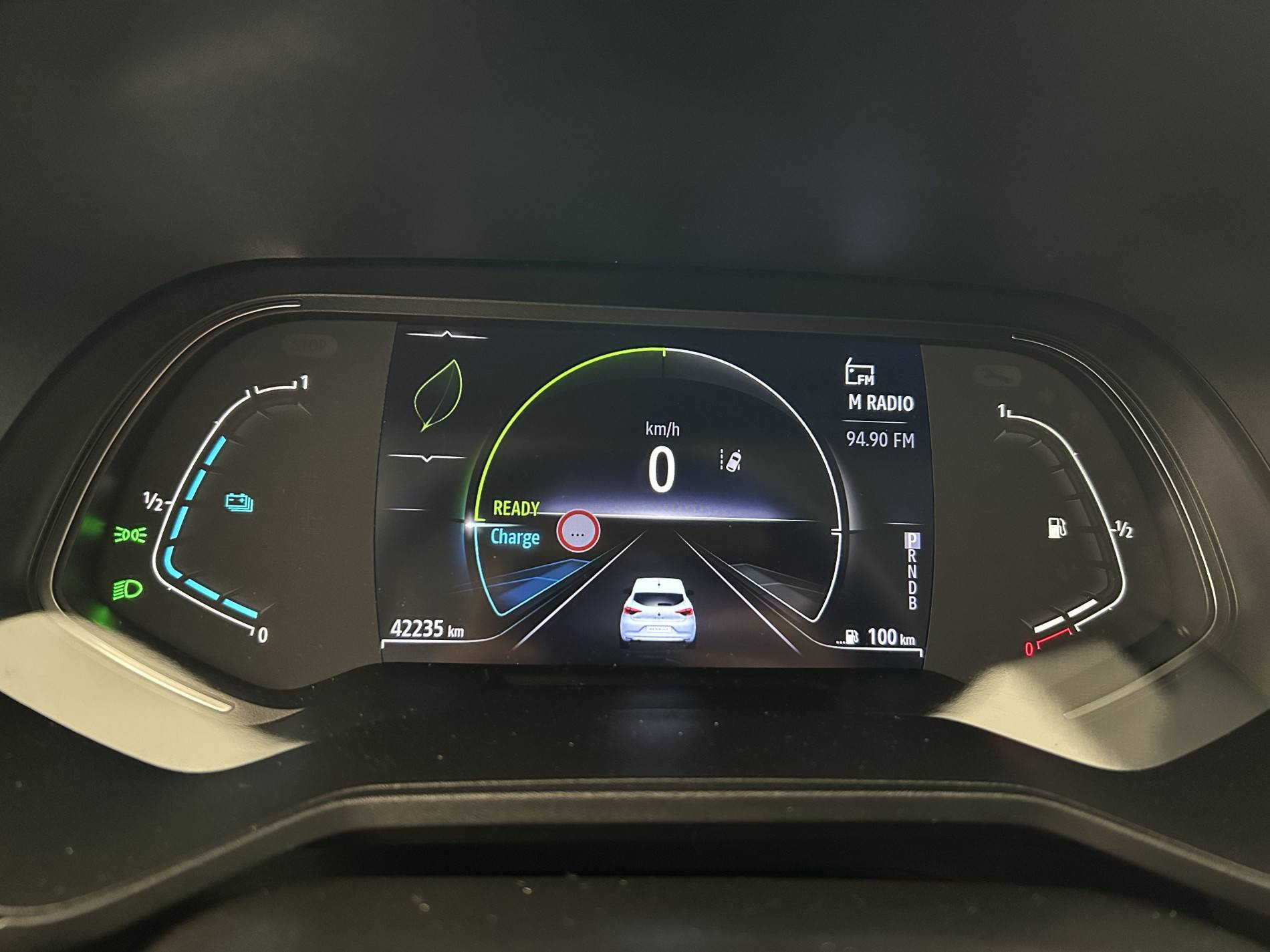 Vente en ligne Renault Clio 5 Clio E-Tech 140 - 21N au prix de 15 500 €