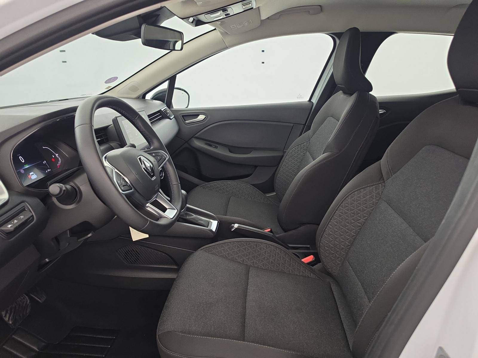 Vente en ligne Renault Clio 5 Clio E-Tech full hybrid 145 au prix de 17 350 €