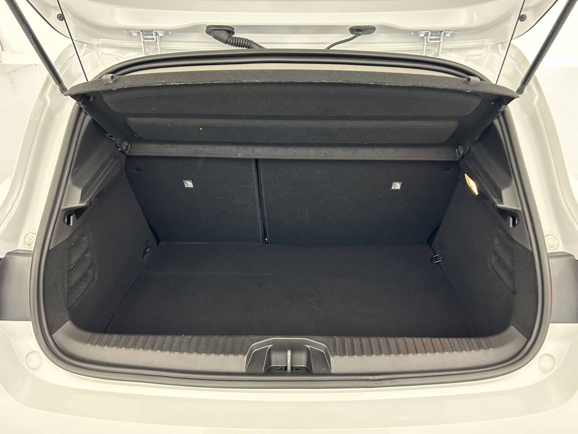 Vente en ligne Renault Clio 5 Clio E-Tech full hybrid 145 ch GSR2 au prix de 19 790 €