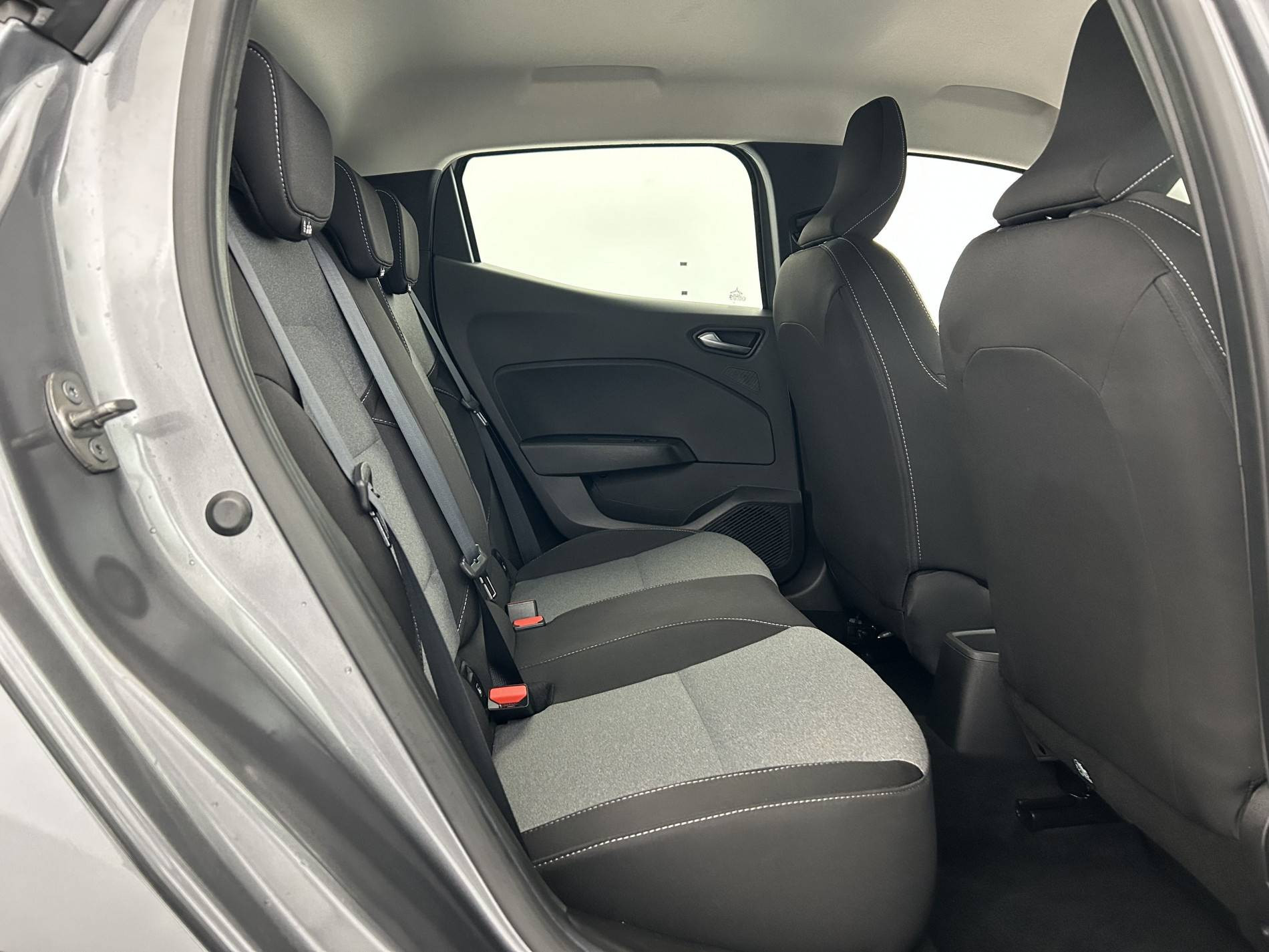Vente en ligne Renault Clio 5 Clio TCe 90 au prix de 15 485 €