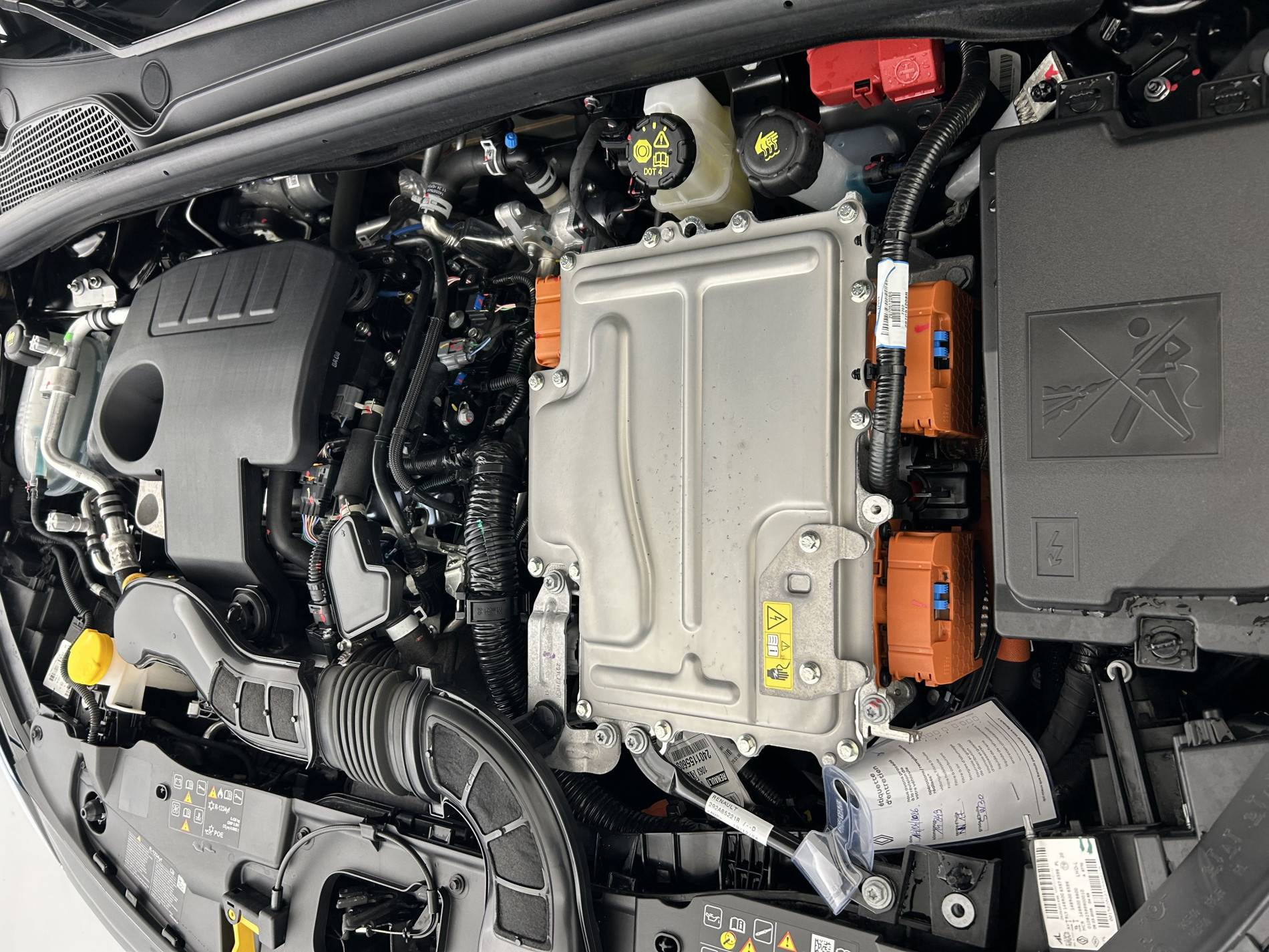 Vente en ligne Renault Clio 5 Clio E-Tech full hybrid 145 ch GSR2 au prix de 19 990 €