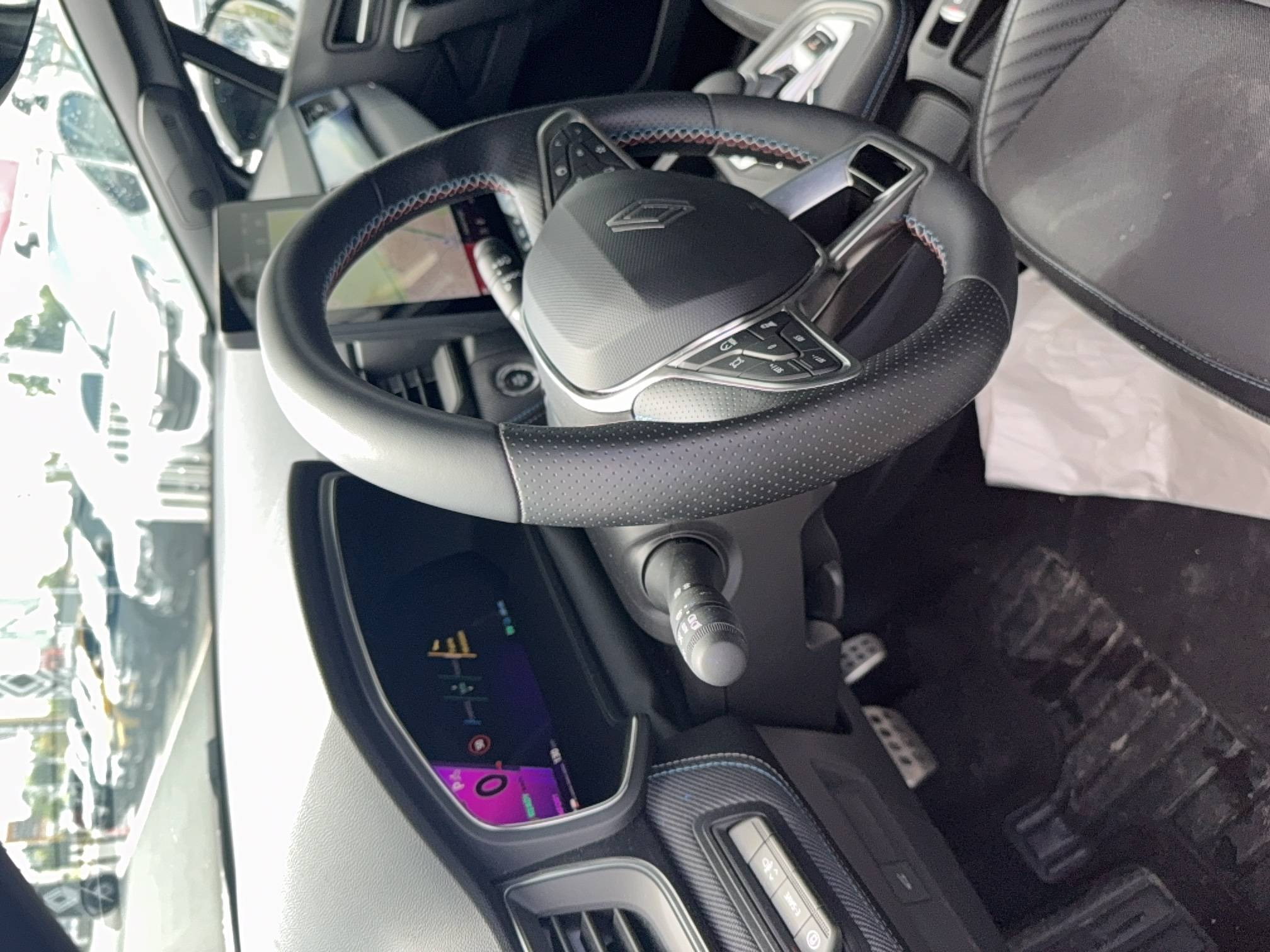 Vente en ligne Renault Symbioz  E-Tech full hybrid 145 au prix de 28 990 €