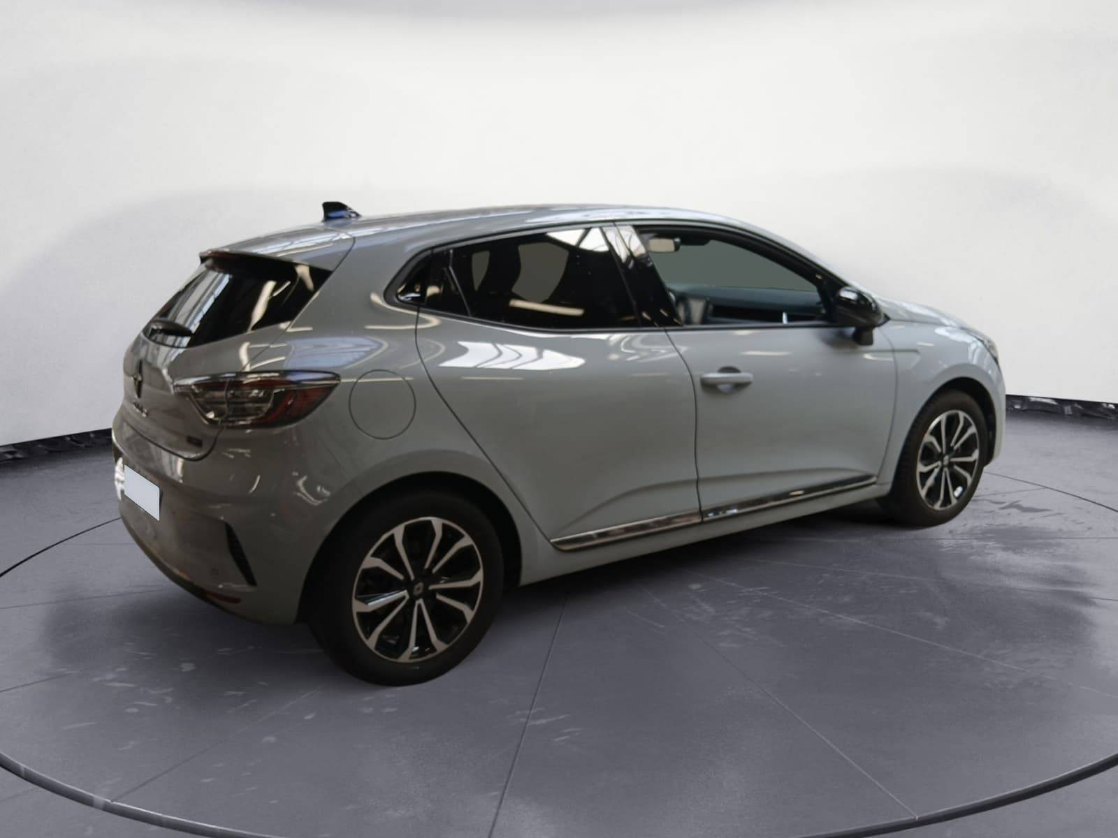 Vente en ligne Renault Clio 5 Clio E-Tech full hybrid 145 ch GSR2 au prix de 20 390 €