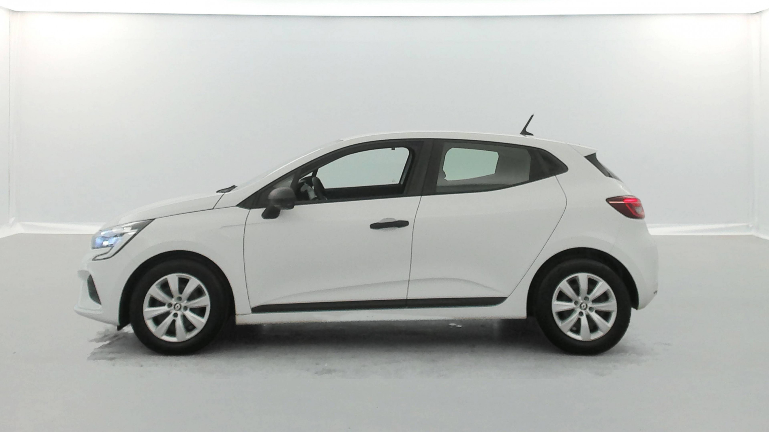 Vente en ligne Renault Clio 5 Clio SCe 65 au prix de 11 990 €