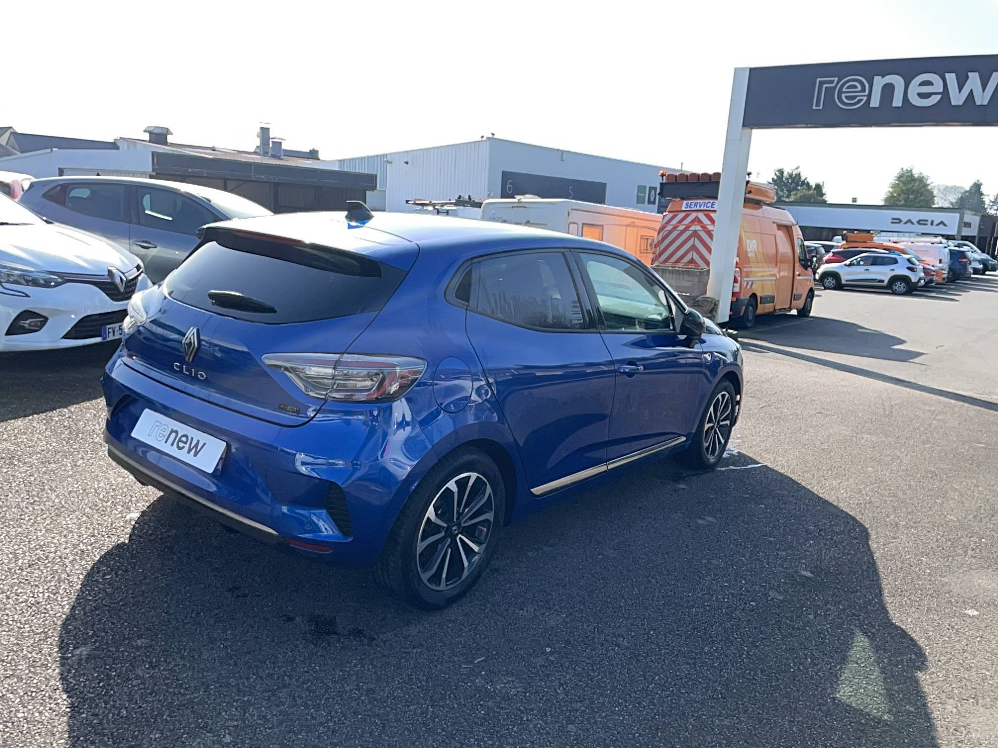 Vente en ligne Renault Clio 5 Clio E-Tech full hybrid 145 ch GSR2 au prix de 22 990 €